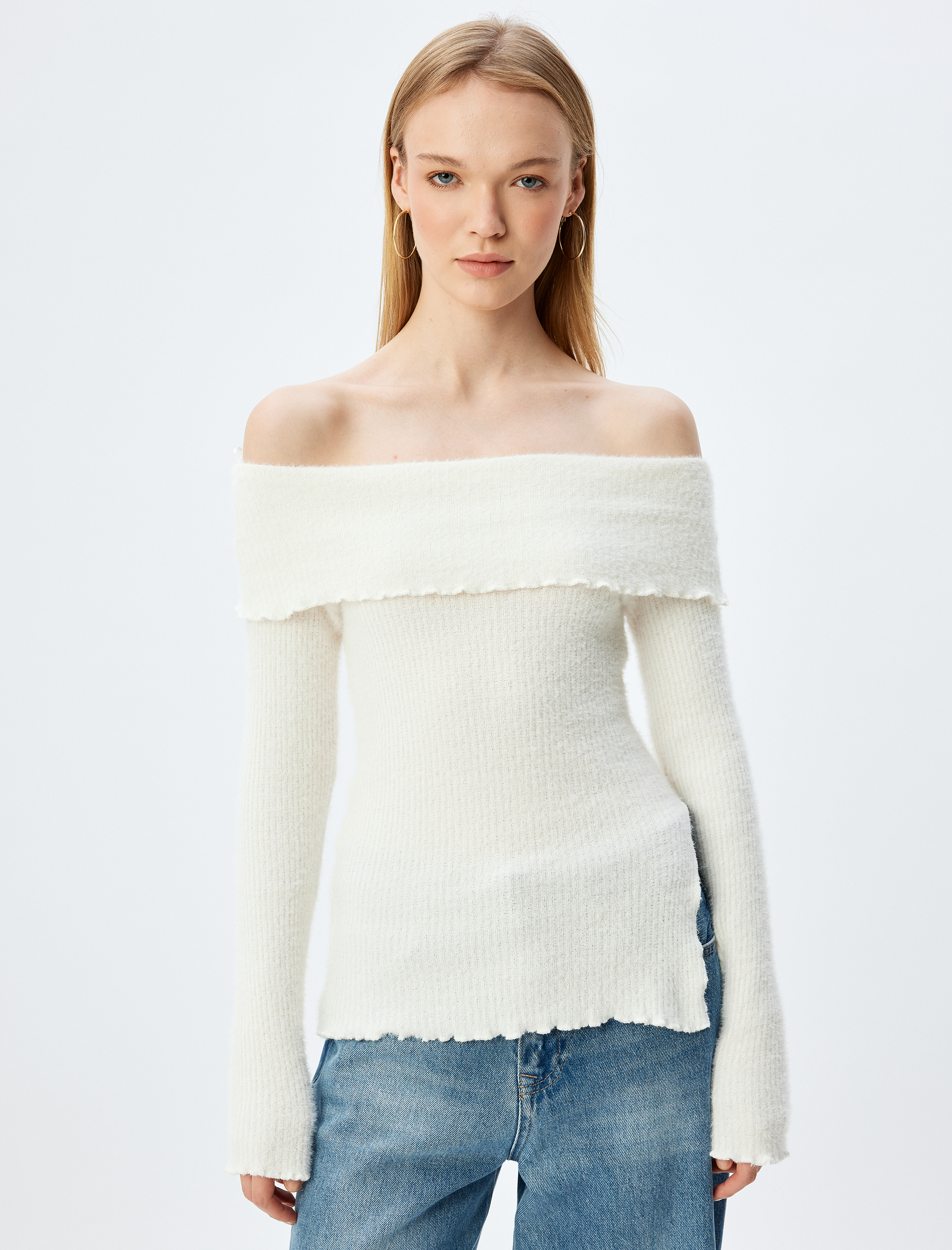   Madonna Yaka Bluz Uzun Kollu Omzu Açık