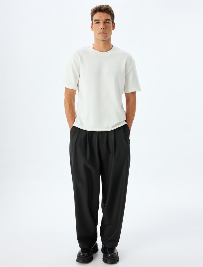  Oversize Tişört Bisiklet Yaka Kısa Kollu Pamuklu Tok Kumaş