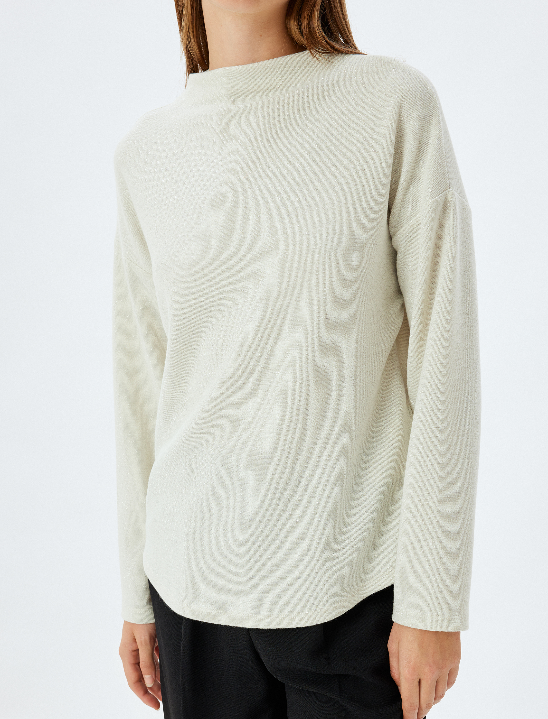   Dik Yaka Parlak Sweatshirt Uzun Kollu