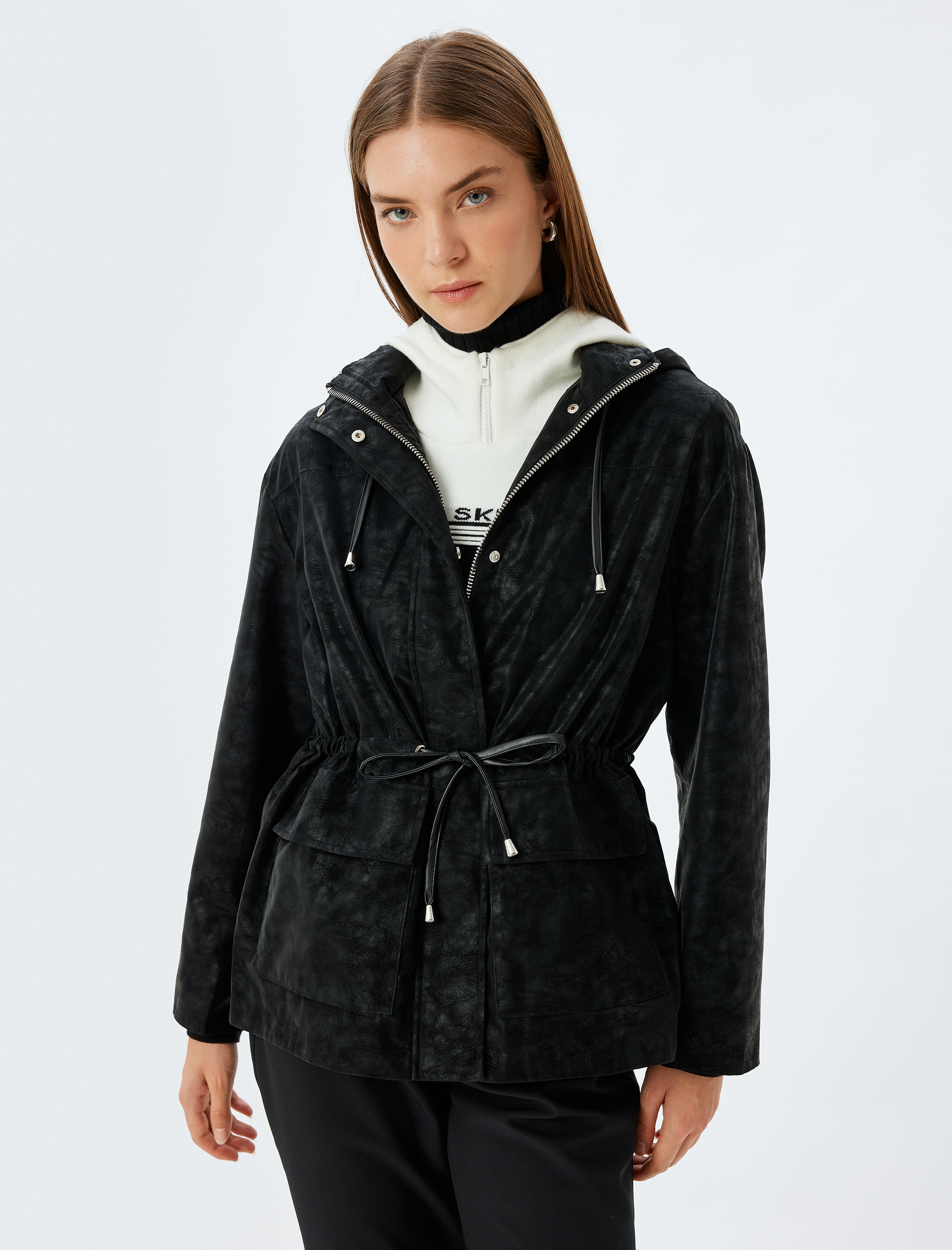   Suni Deri Oversize Yağmurluk Kapüşonlu Beli Bağlamalı Fermuarlı Cepli