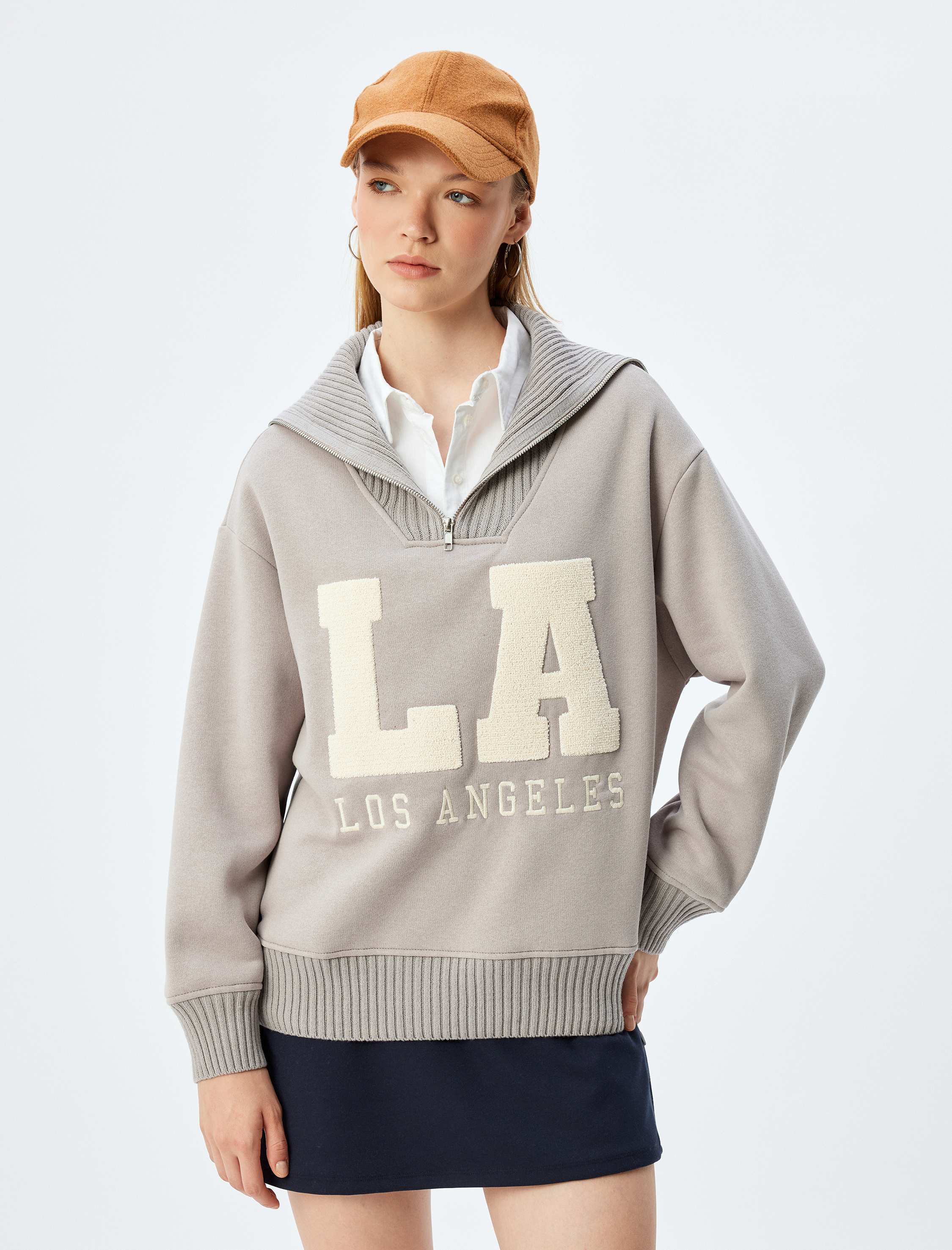   Şardonlu Yarım Fermuarlı Sweatshirt Oversize Kolej Baskılı