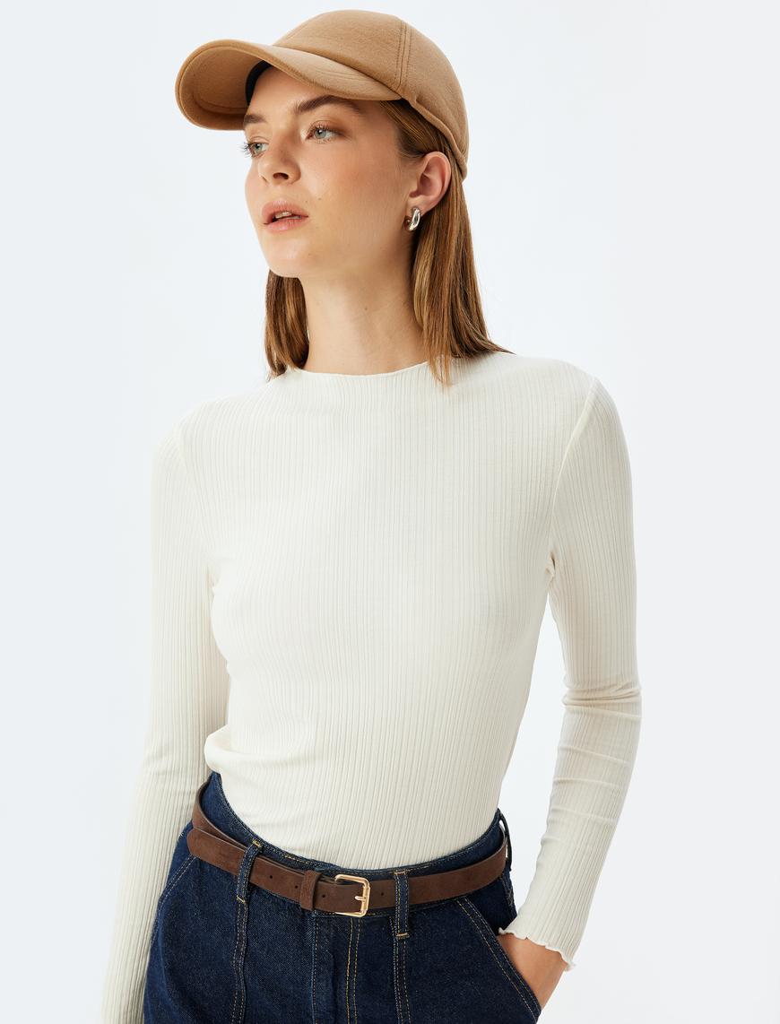   Uzun Kollu Tişört Yuvarlak Yaka Dokulu Slim Fit Viskon Kumaş