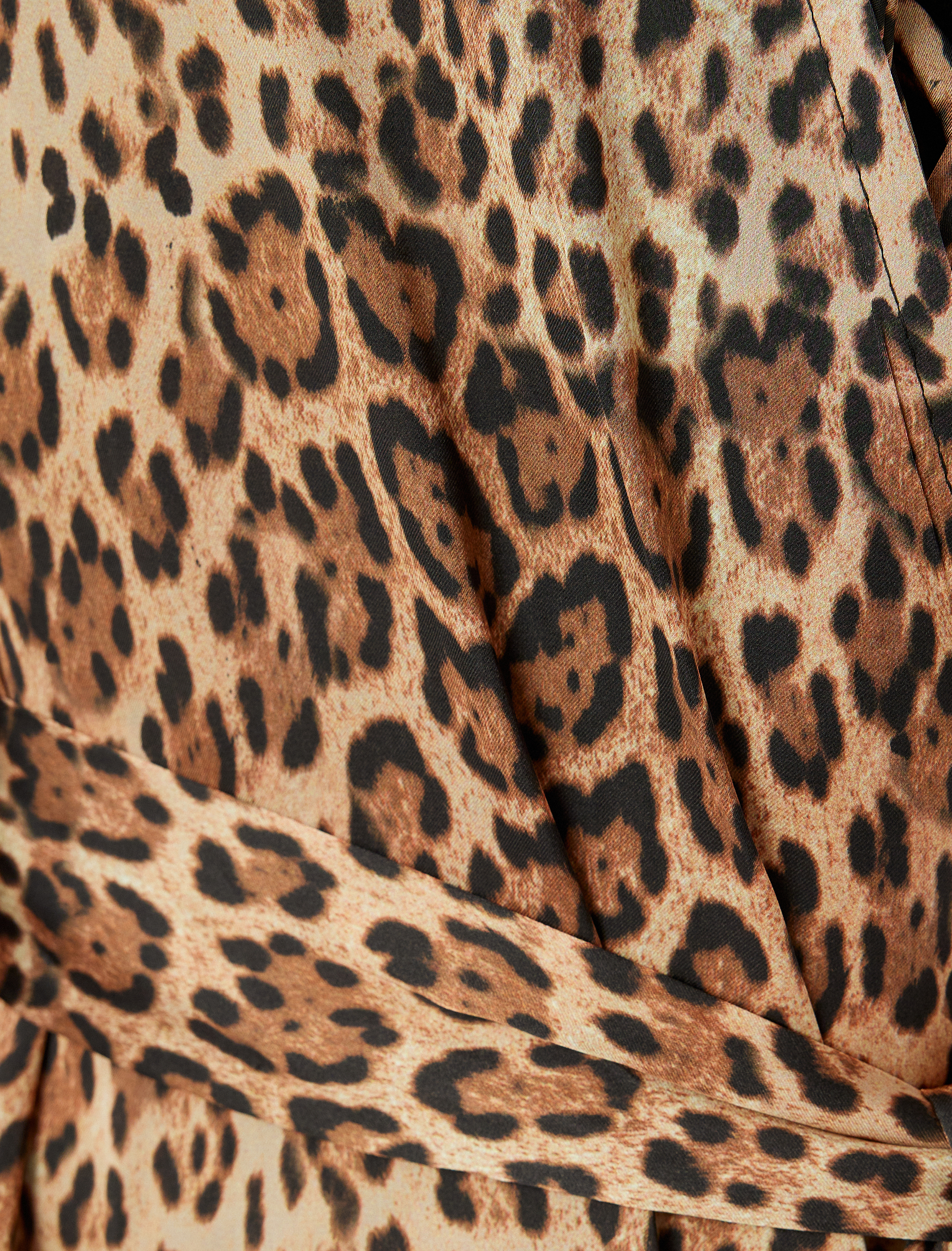   Koton X Zeynep Bastık - Leopar Desenli Sabahlık Kısa Yarasa Kol Kemerli