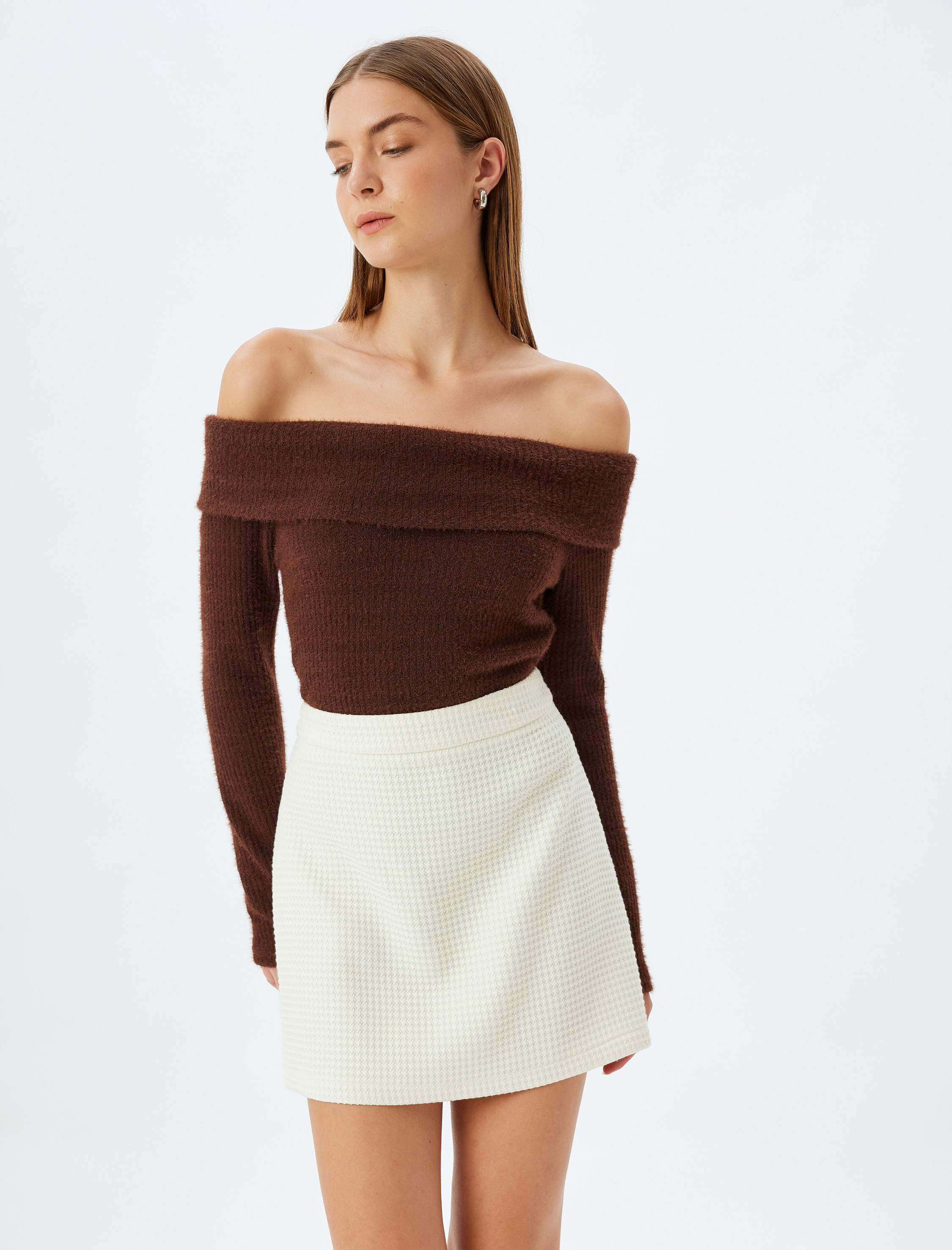   Slim Fit Uzun Kollu Omzu Açık Peluş Kazak