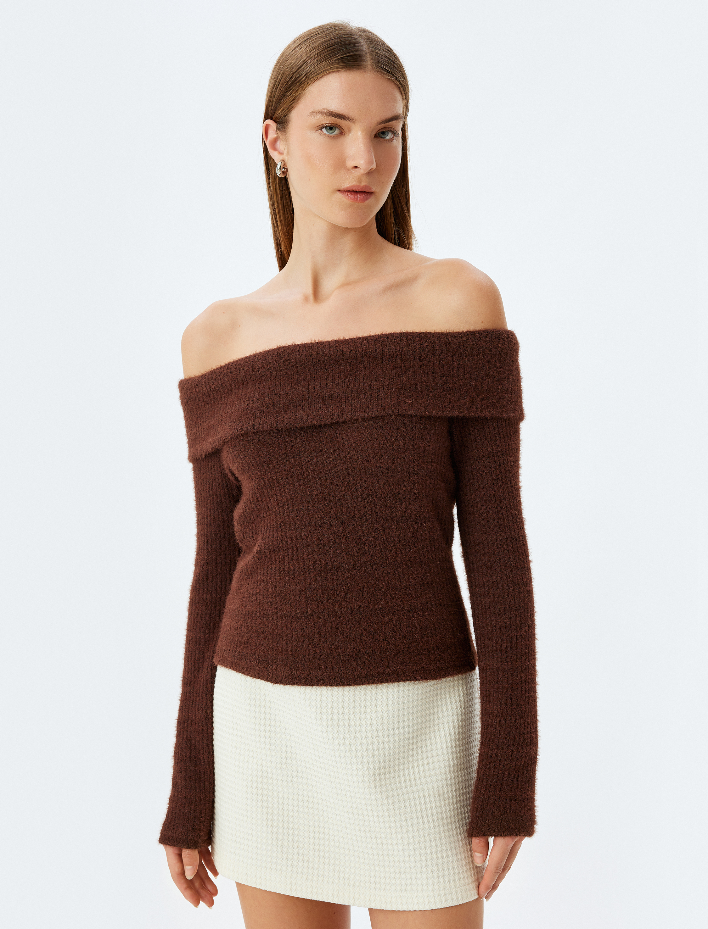   Slim Fit Uzun Kollu Omzu Açık Peluş Kazak