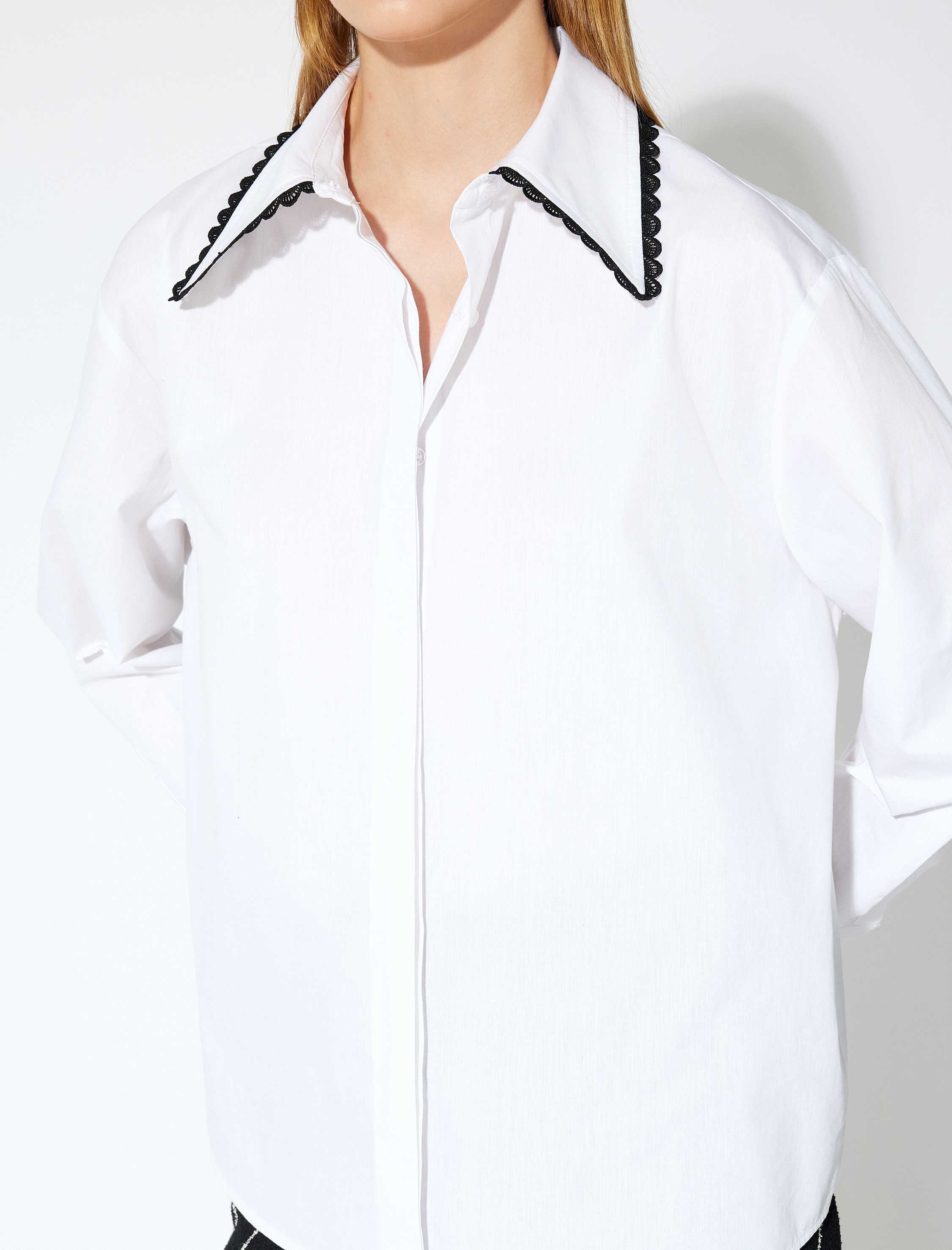   Koton X Sibil Çetinkaya - Dantel Detaylı Sivri Yaka Gömlek Uzun Kollu Pamuklu