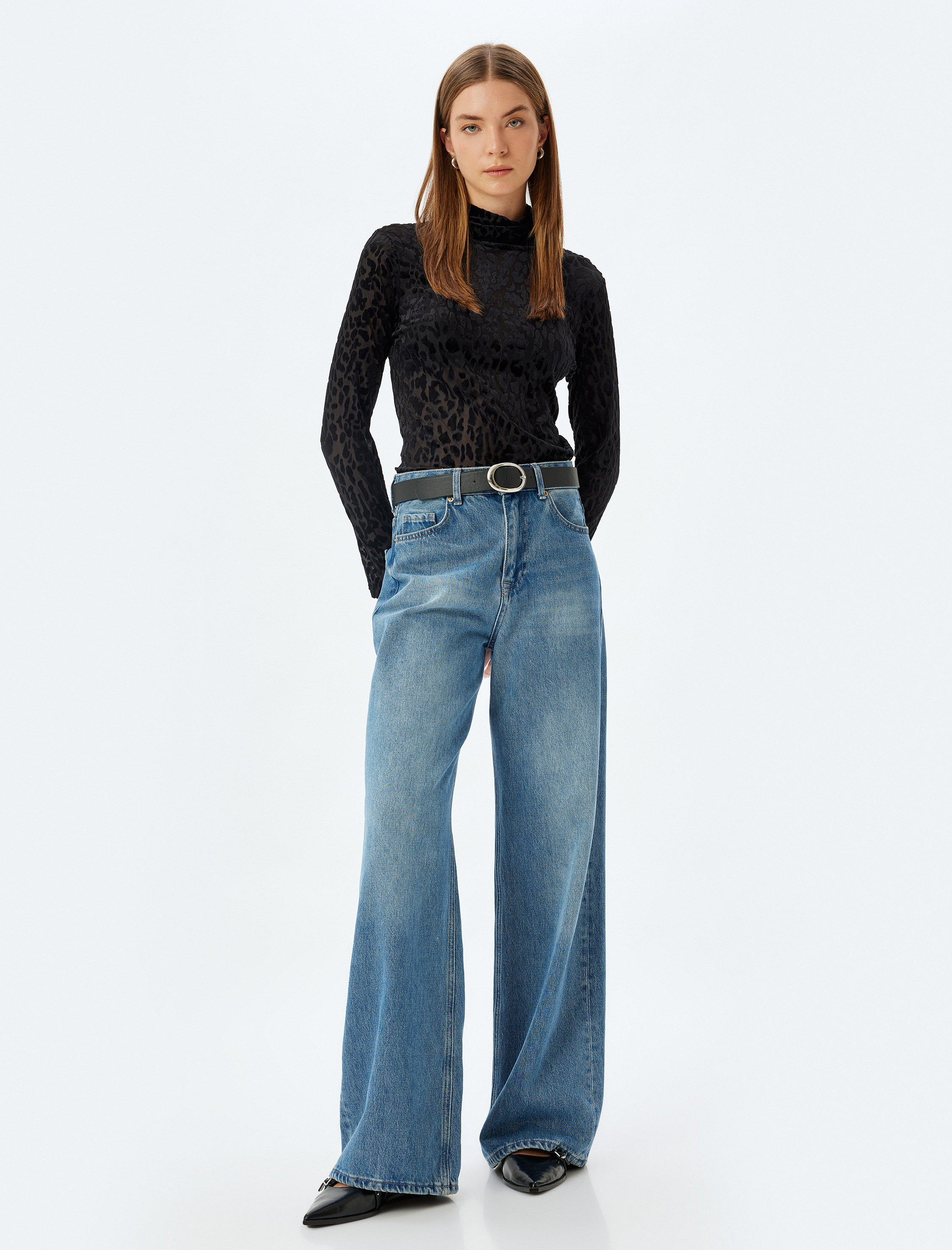   Leopar Desenli Yarı Transparan Kadife Body Dik Yaka Uzun Kollu Slim Fit