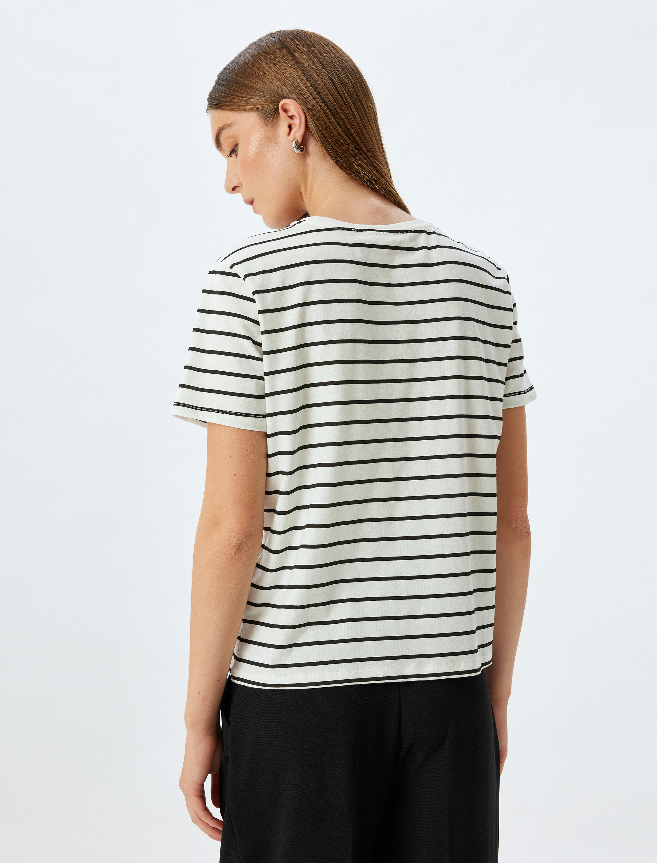   3'lü Paket Kısa Kollu Bisiklet Yaka Basic Tişört