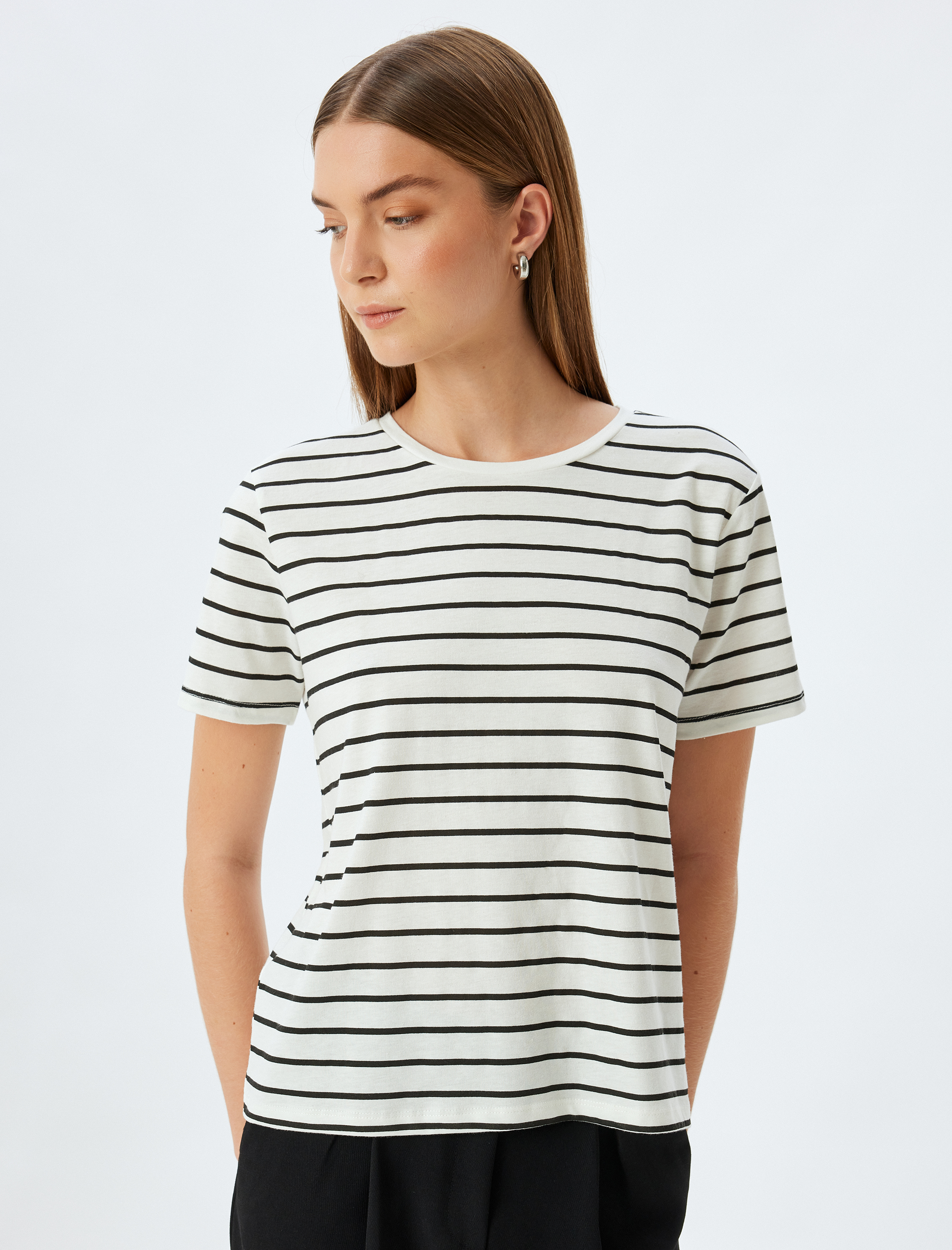   3'lü Paket Kısa Kollu Bisiklet Yaka Basic Tişört