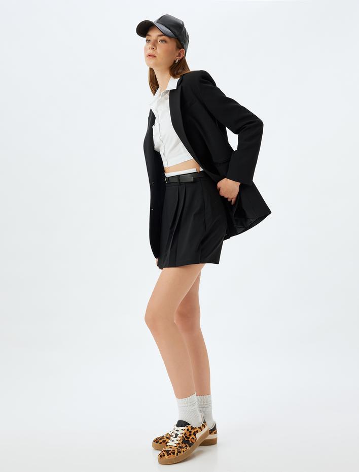  Pileli Mini Şort Etek Çift Bel Detaylı Kemerli Renk Kontrast Detaylı