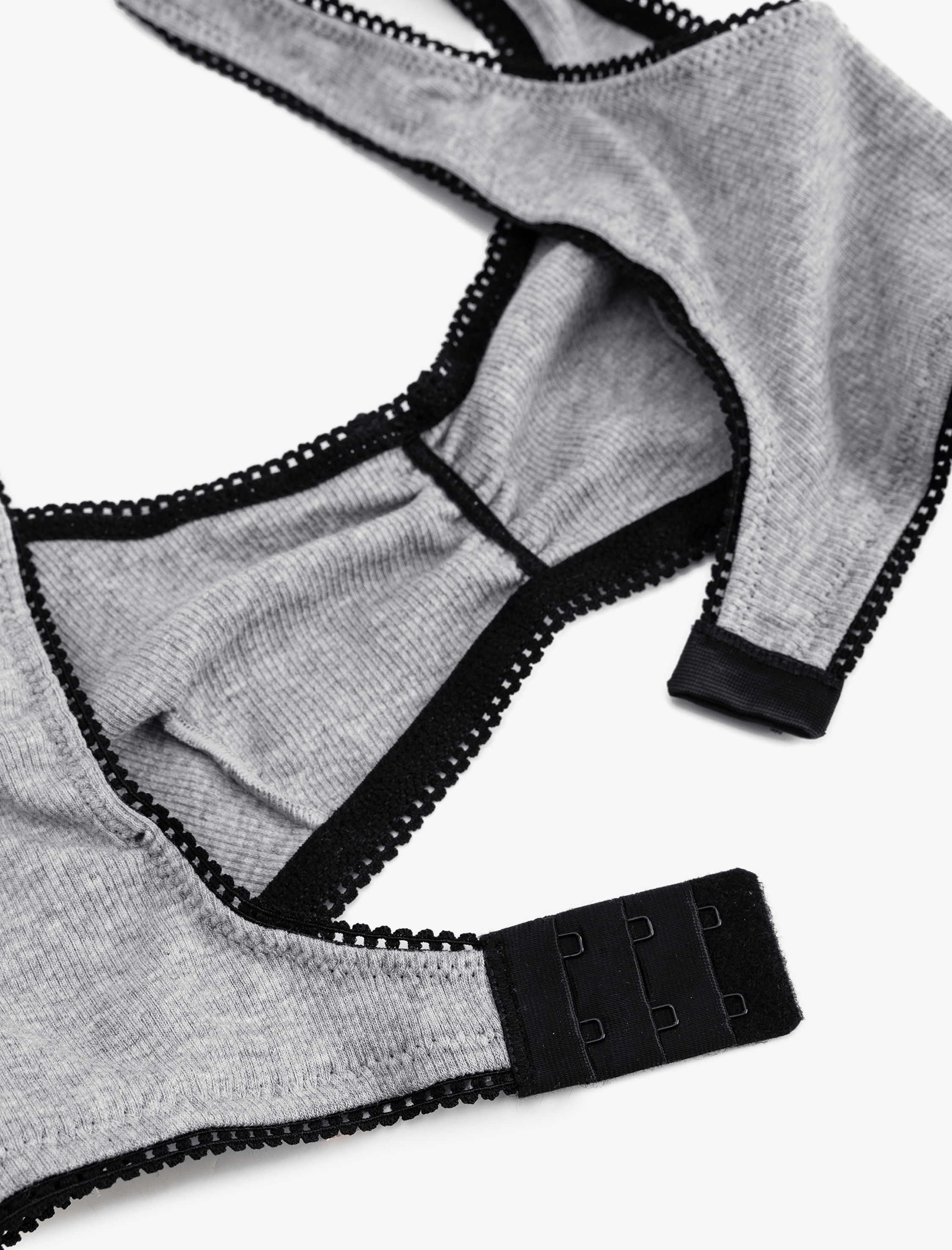   Bralet Sütyen Pamuklu Balensiz Dolgusuz Kalın Askılı Fiyonk Detaylı