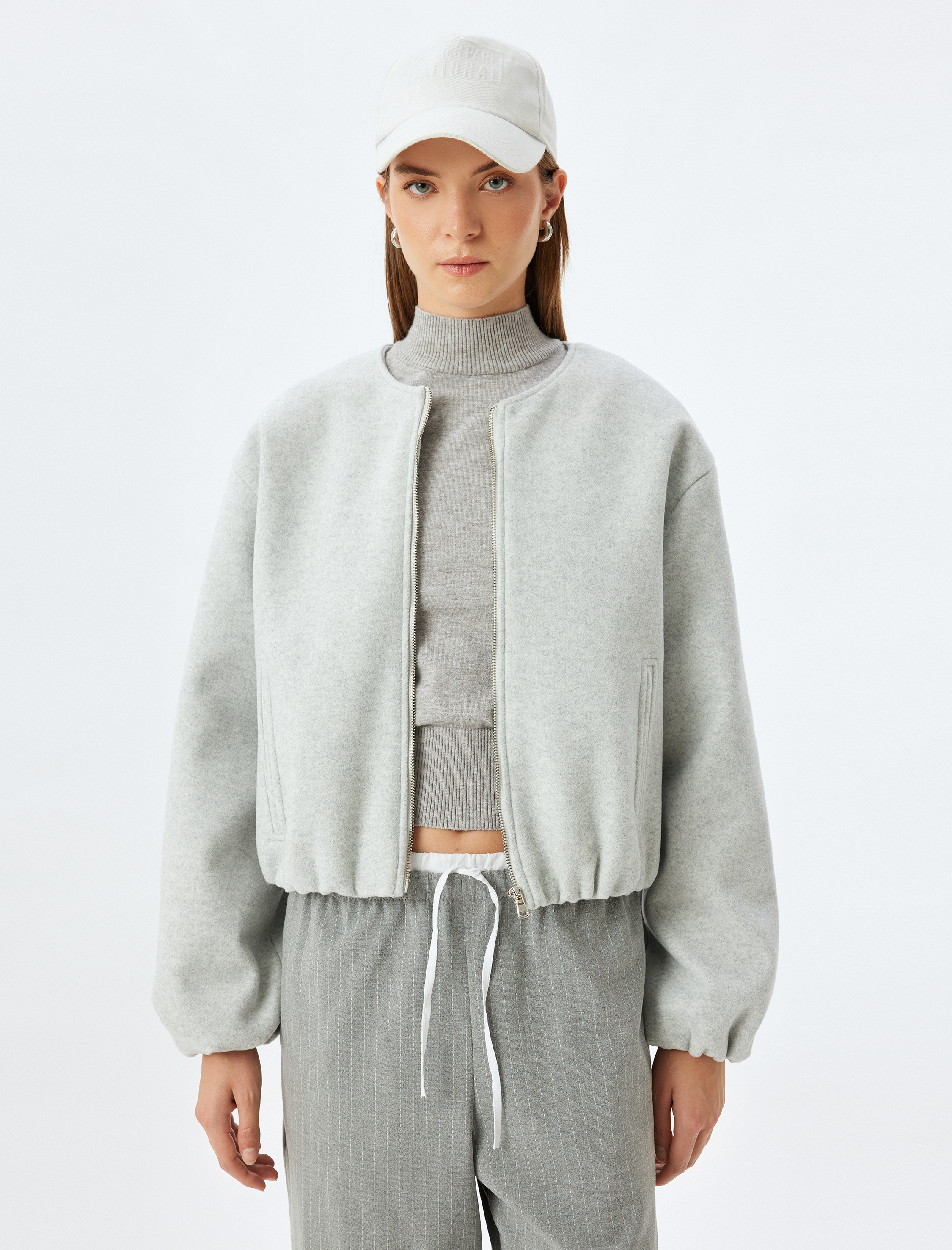   Crop Bomber Ceket Yumuşak Dokulu Yuvarlak Yaka Cepli Astarlı