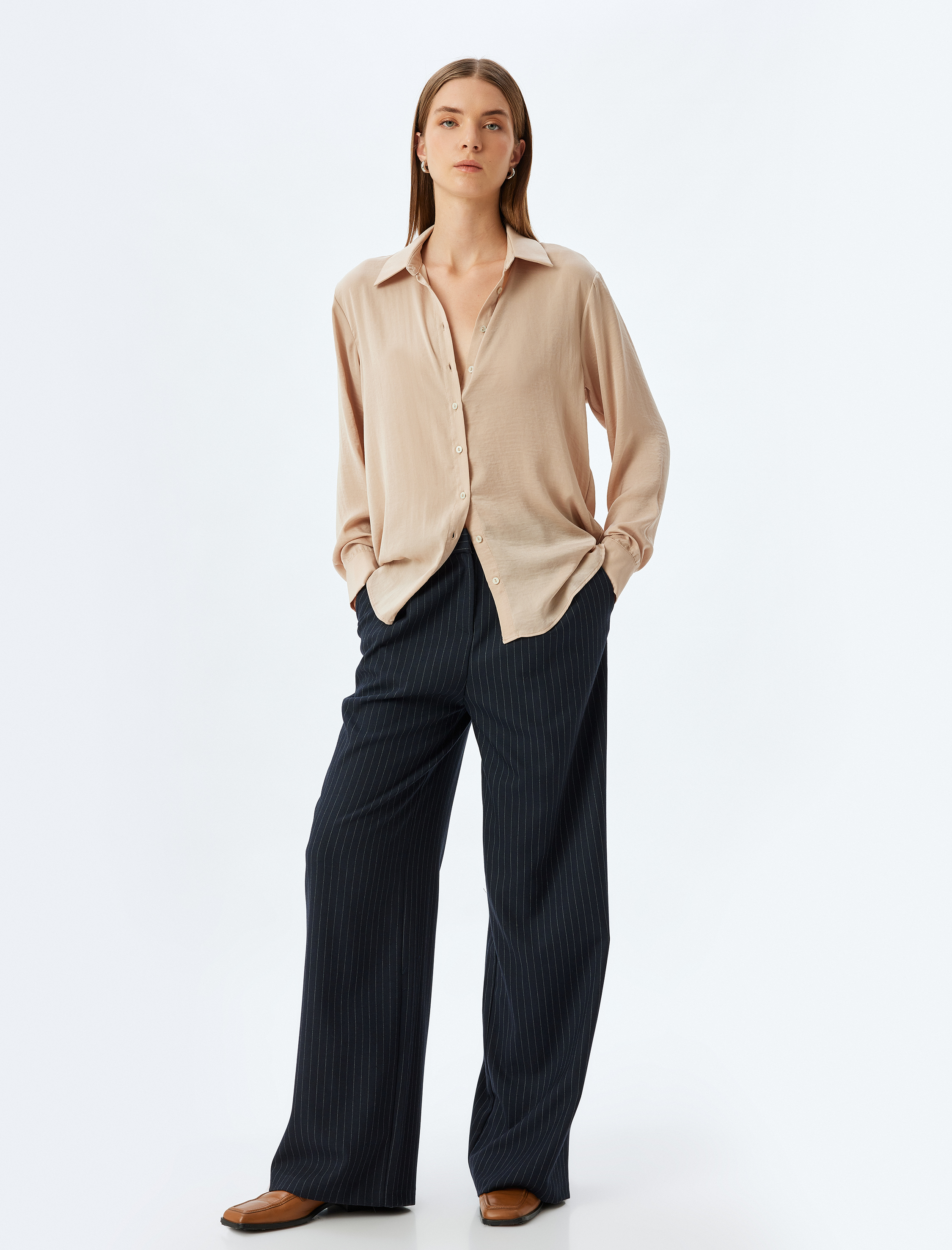   Uzun Kollu Gömlek Klasik Yaka Düğmeli