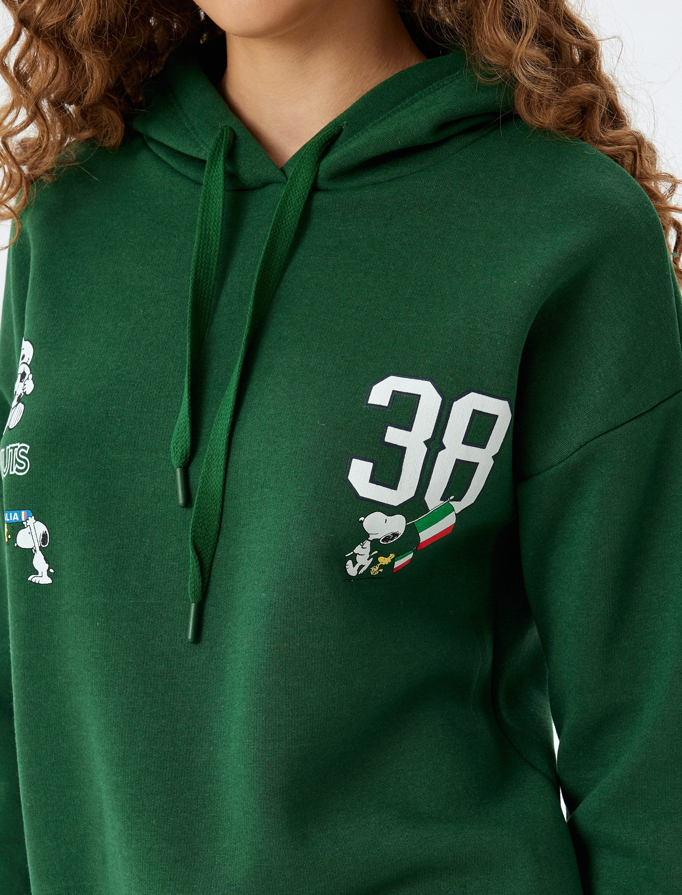Şardonlu Snoopy Kapüşonlu Sweatshirt Lisanslı Arkası Baskılı