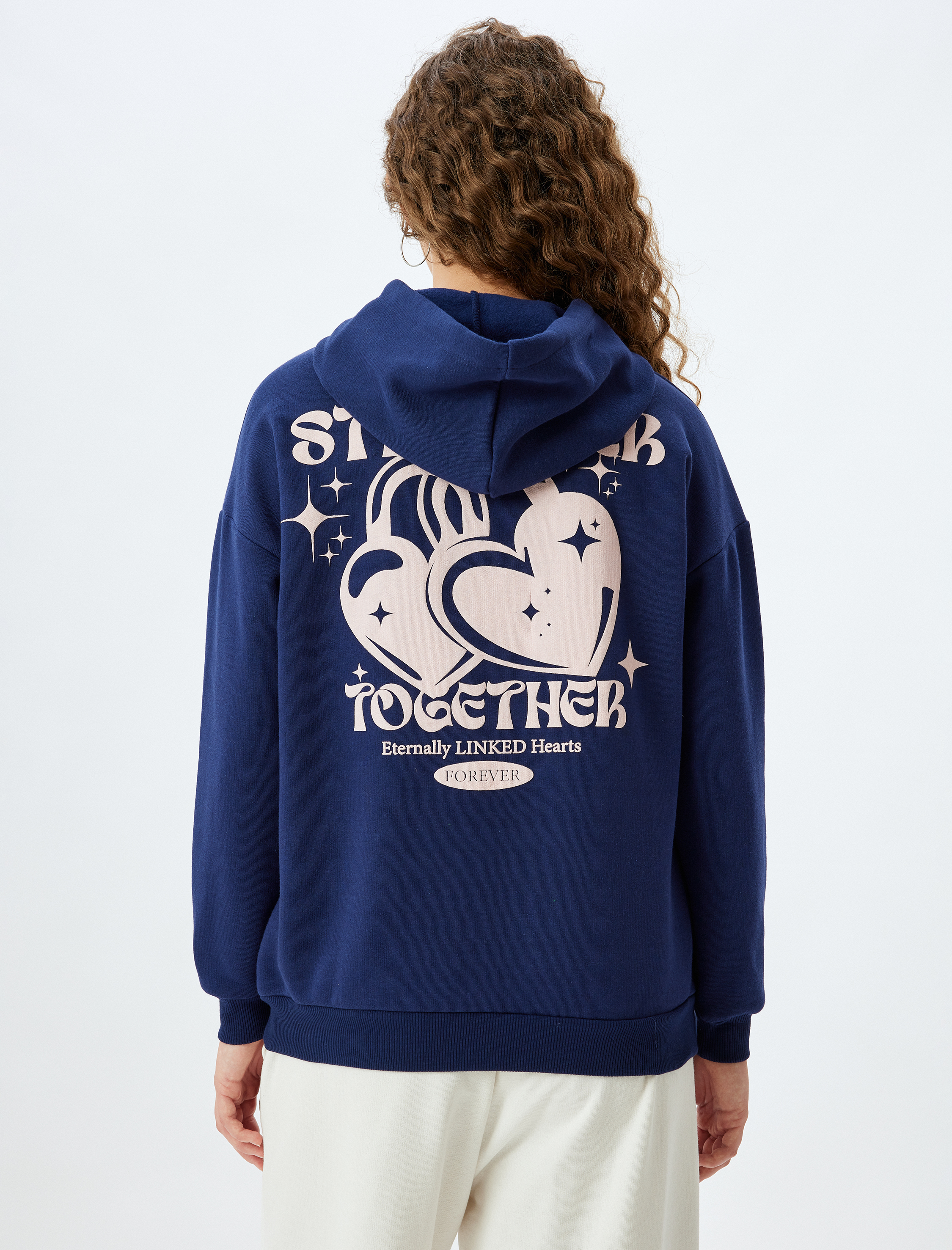   Şardonlu Arkası Baskılı Sweatshirt Kapüşonlu Rahat Kalıp