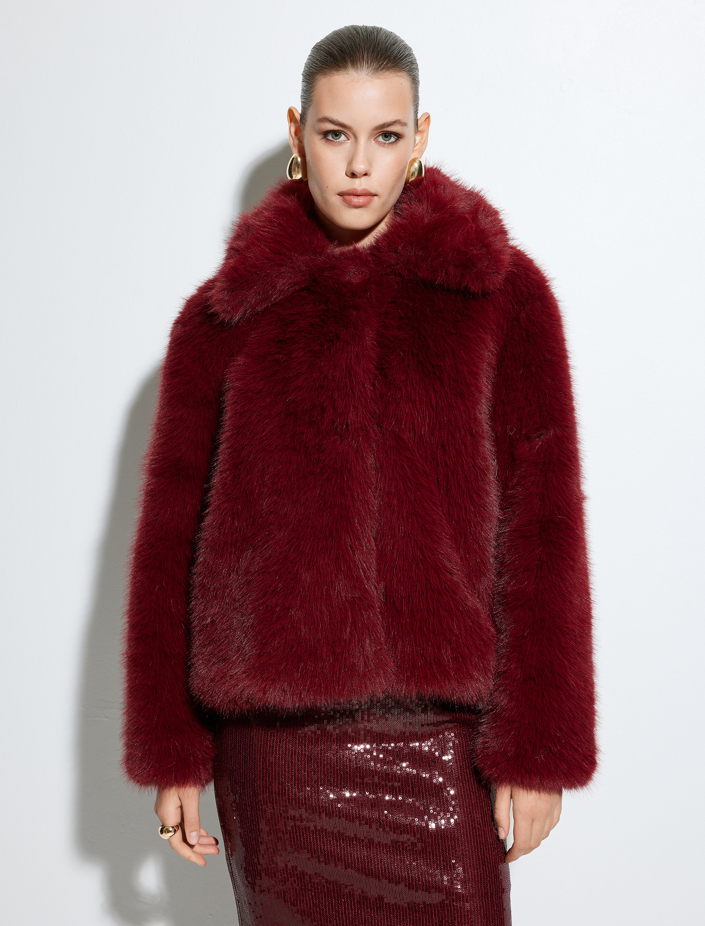   Uzun Kollu Peluş Mont