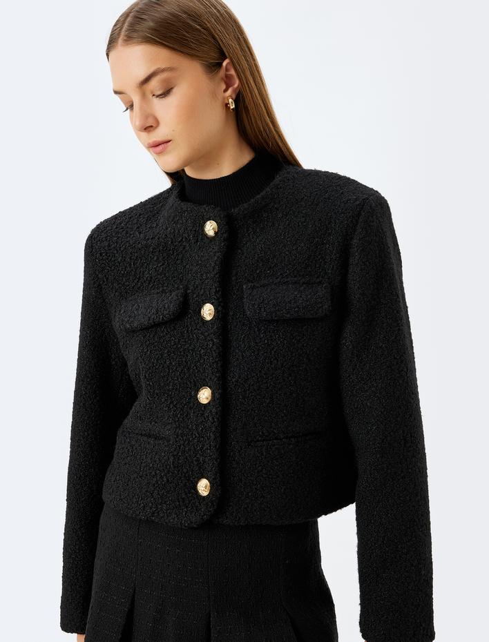  Kapaklı Cep Detaylı Yakasız Crop Peluş Blazer Ceket