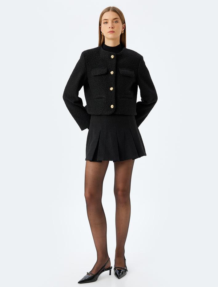  Kapaklı Cep Detaylı Yakasız Crop Peluş Blazer Ceket