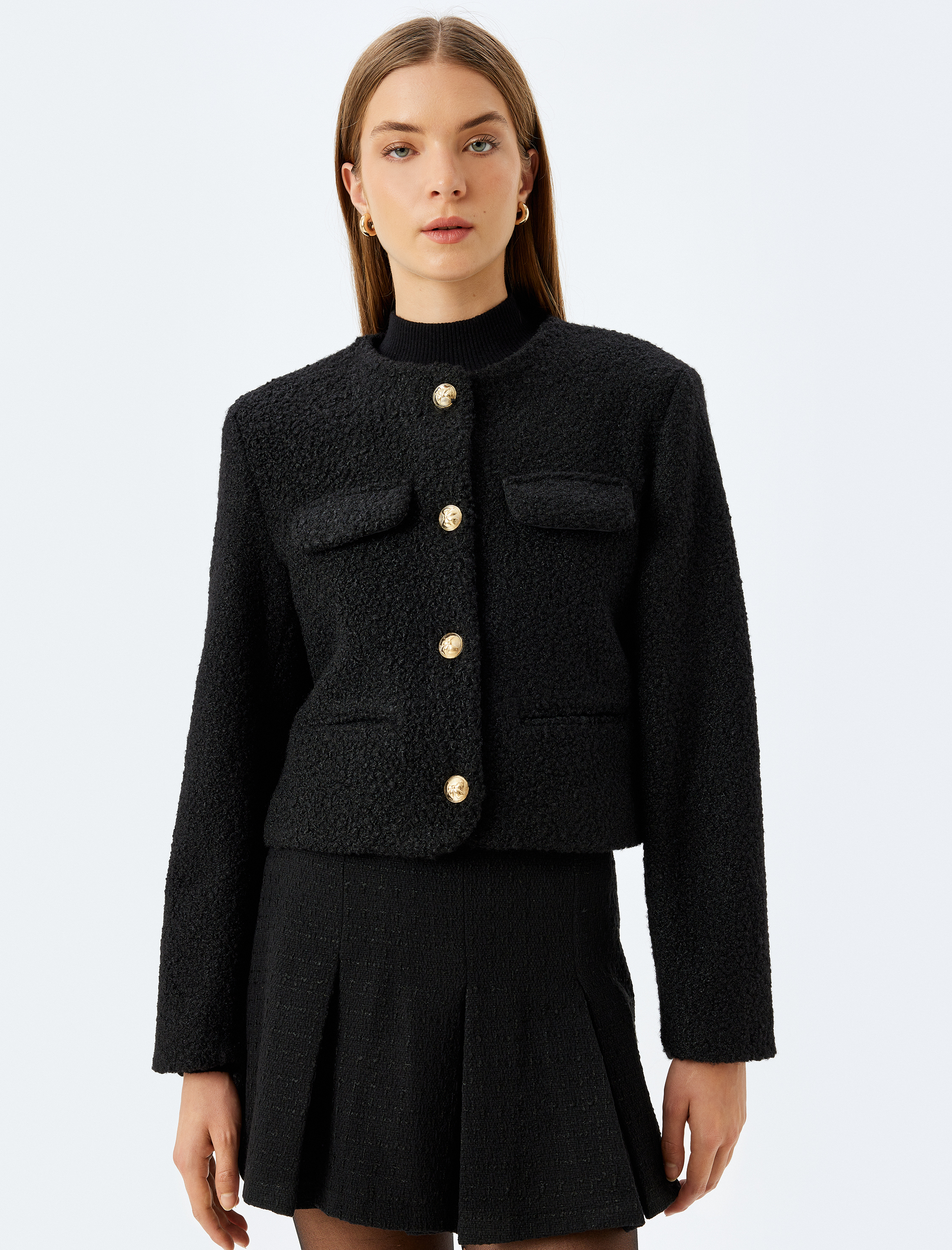   Kapaklı Cep Detaylı Yakasız Crop Peluş Blazer Ceket