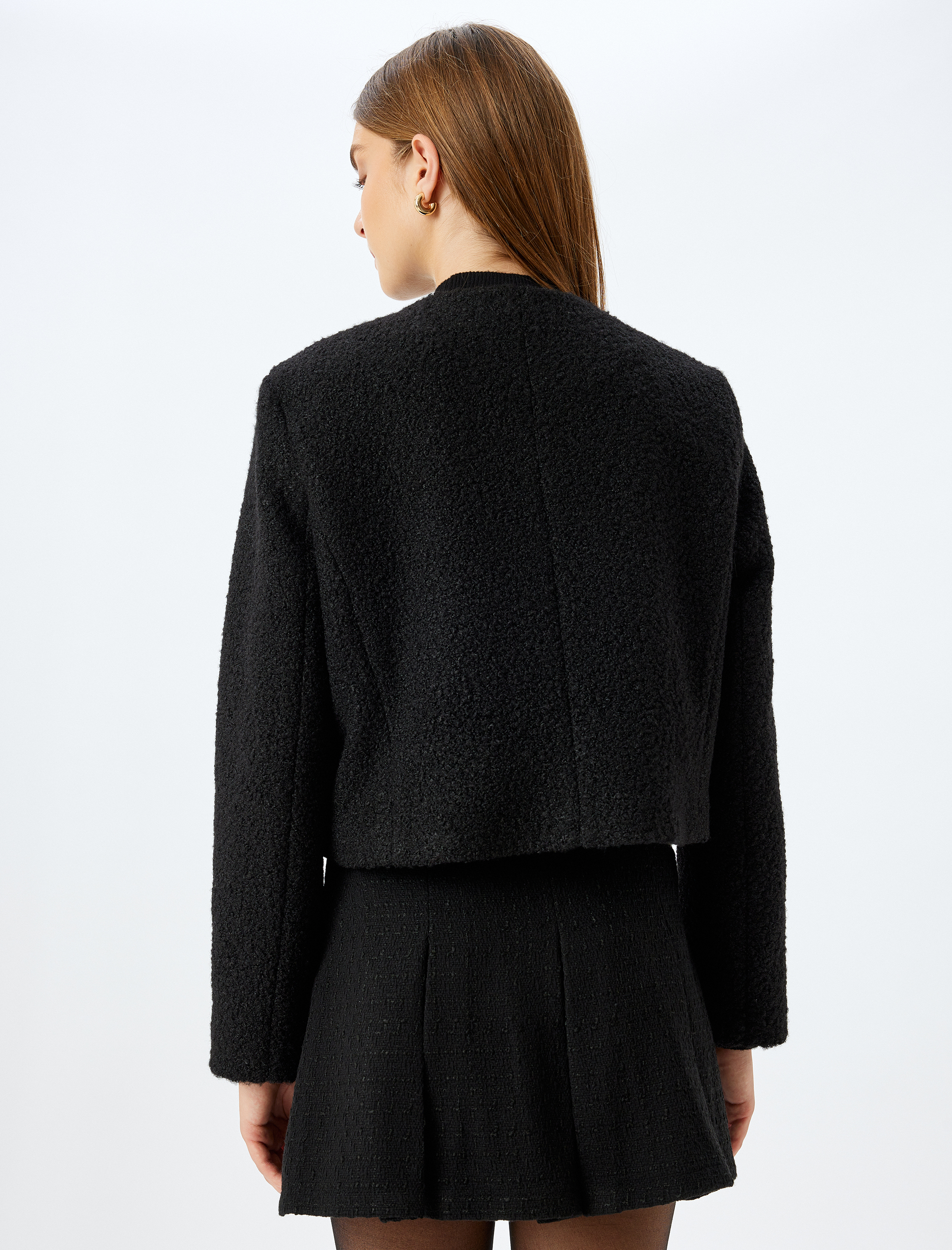   Kapaklı Cep Detaylı Yakasız Crop Peluş Blazer Ceket