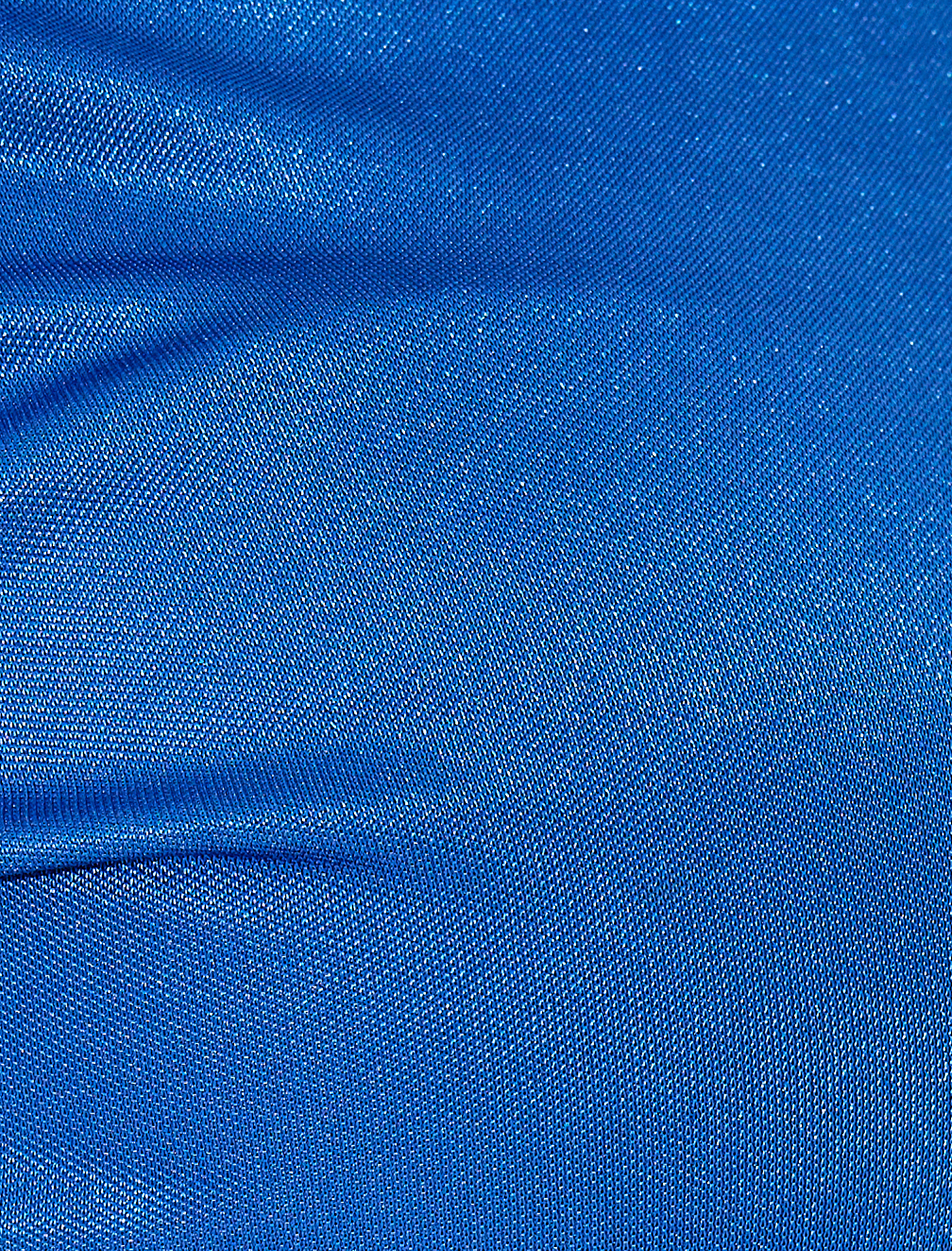   Koton X İnji - V Yaka Kolej Nakışlı Biyeli Gipeli Uzun Kollu Slim Fit Tişört