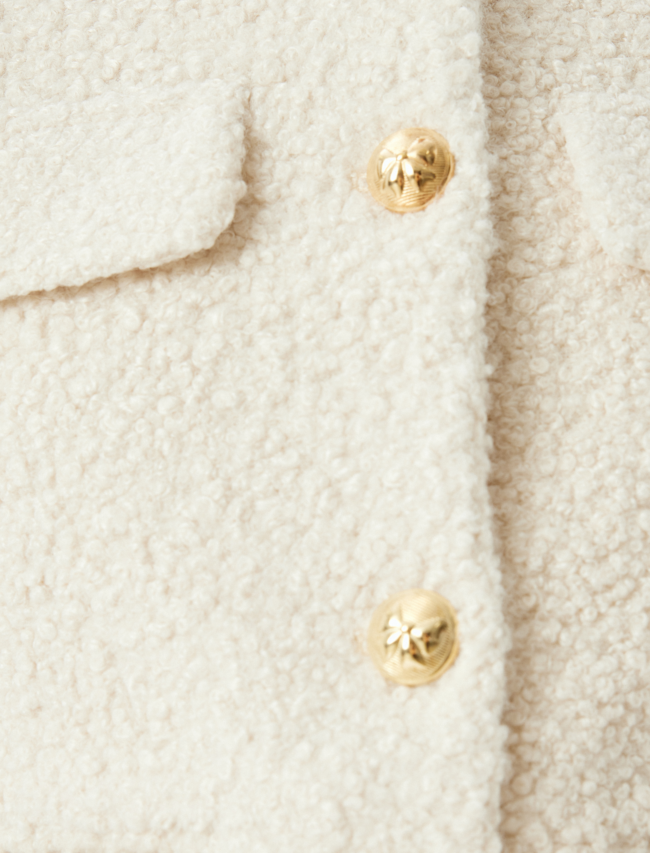   Kapaklı Cep Detaylı Yakasız Crop Peluş Blazer Ceket