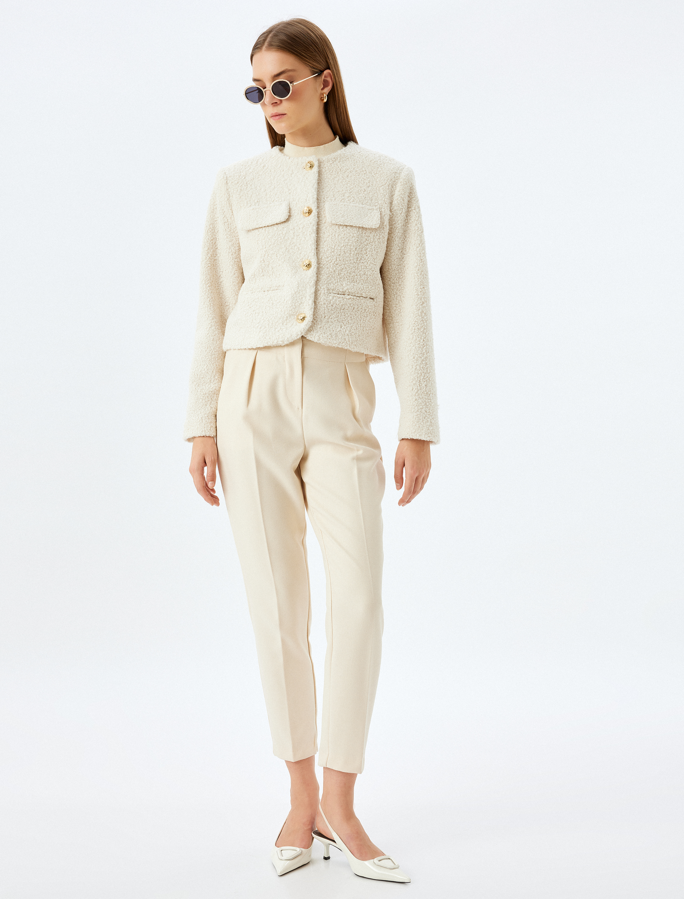   Kapaklı Cep Detaylı Yakasız Crop Peluş Blazer Ceket