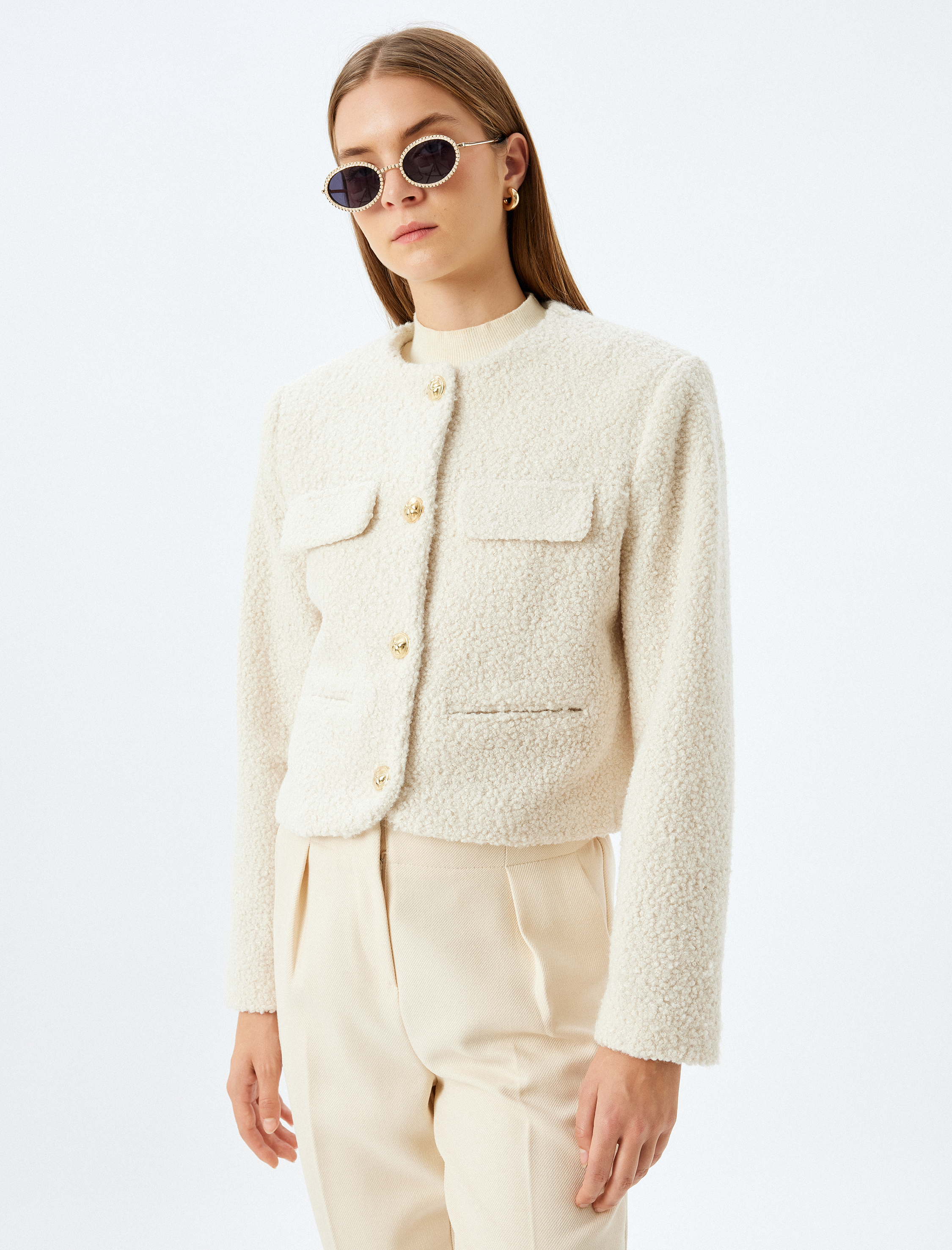   Kapaklı Cep Detaylı Yakasız Crop Peluş Blazer Ceket