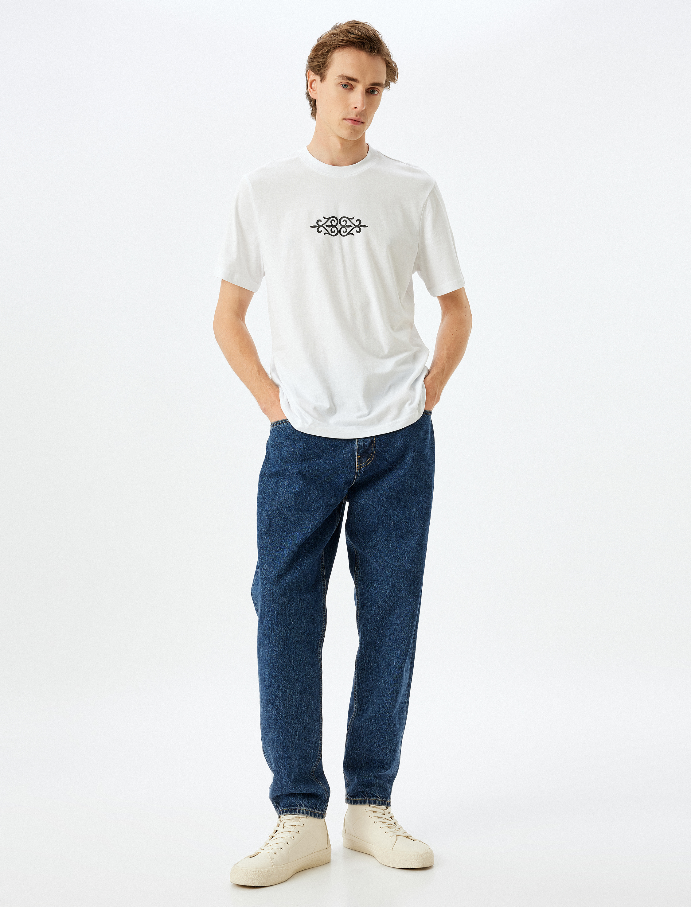   Kısa Kollu Bisiklet Yaka Pamuklu Baskılı Tişört