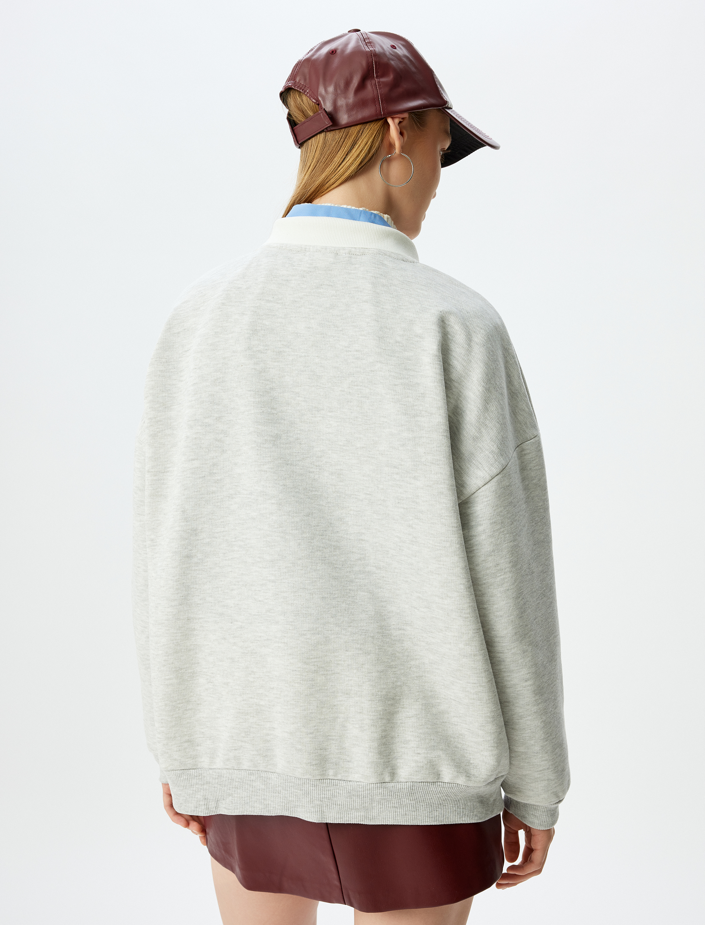   Şardonlu Polo Yaka Kolej Baskılı Uzun Kollu Sweatshirt