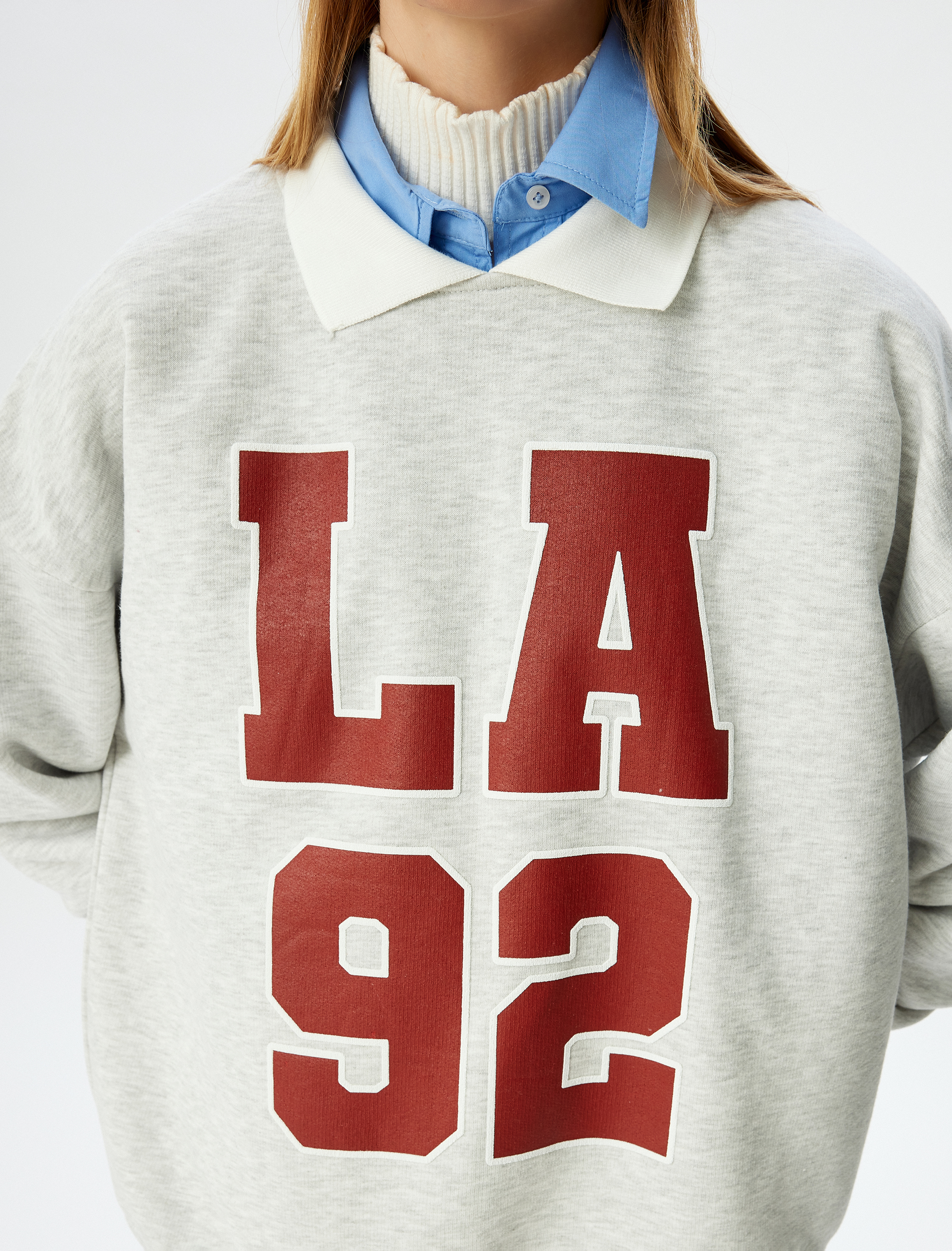   Şardonlu Polo Yaka Kolej Baskılı Uzun Kollu Sweatshirt