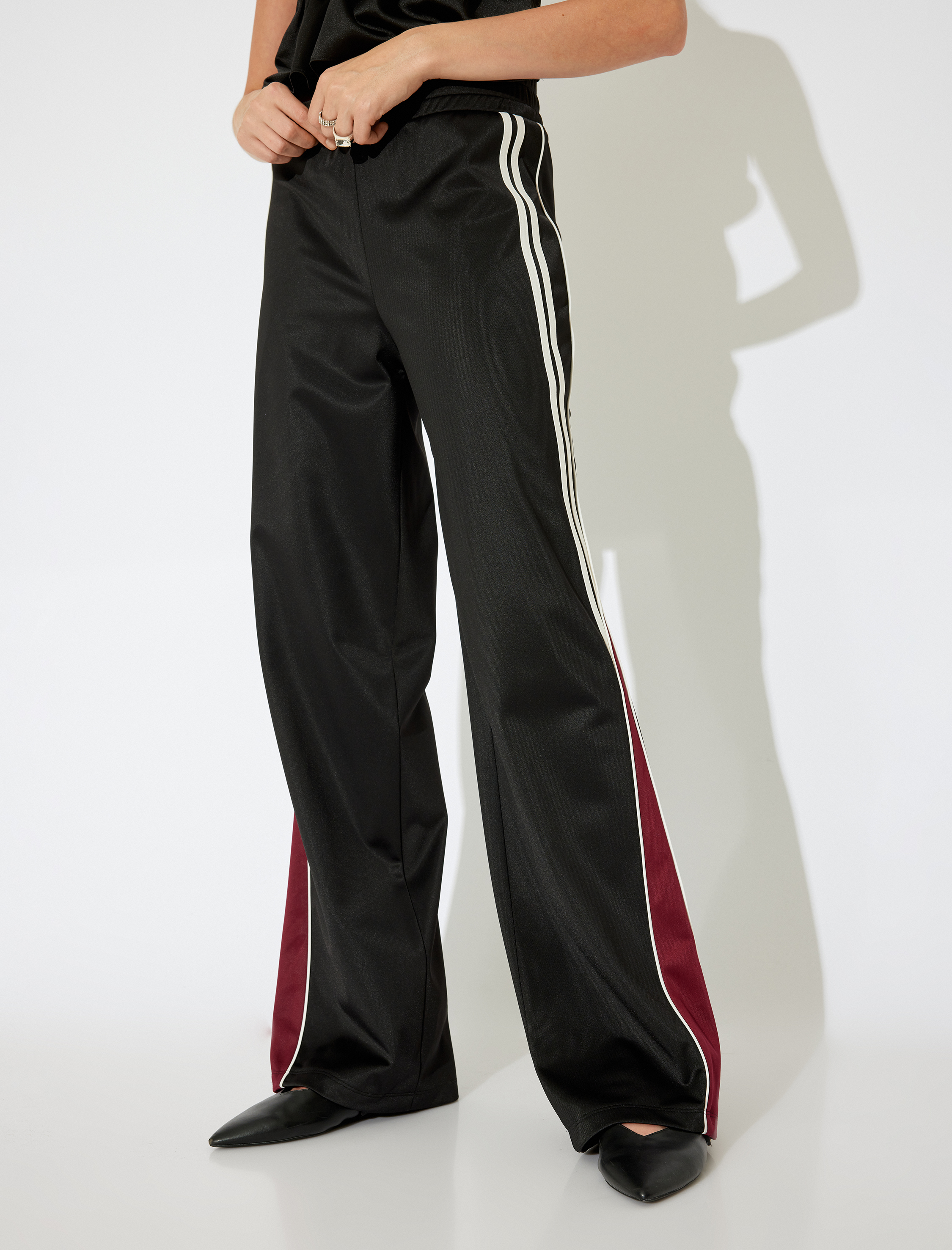   Geniş Paça Beli Lastikli Cepli Biyeli Rahat Kalıp Eşofman Pantolon