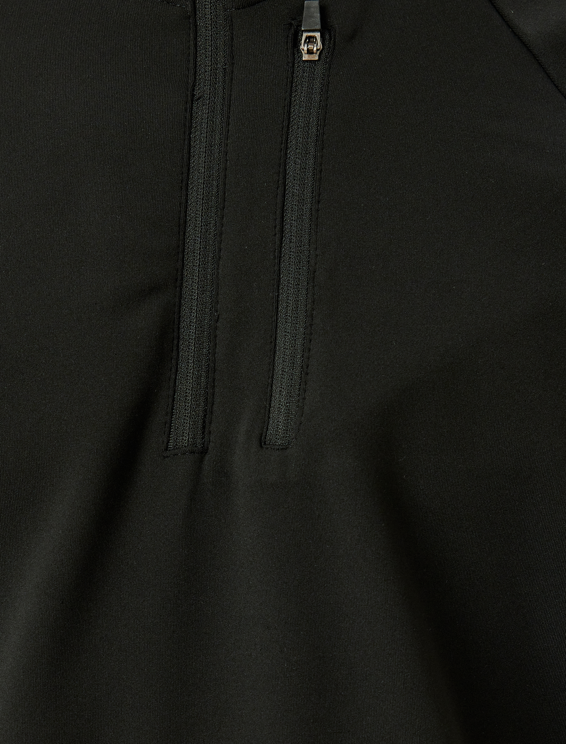 Fermuar Detaylı Dik Yaka Spor Sweatshirt