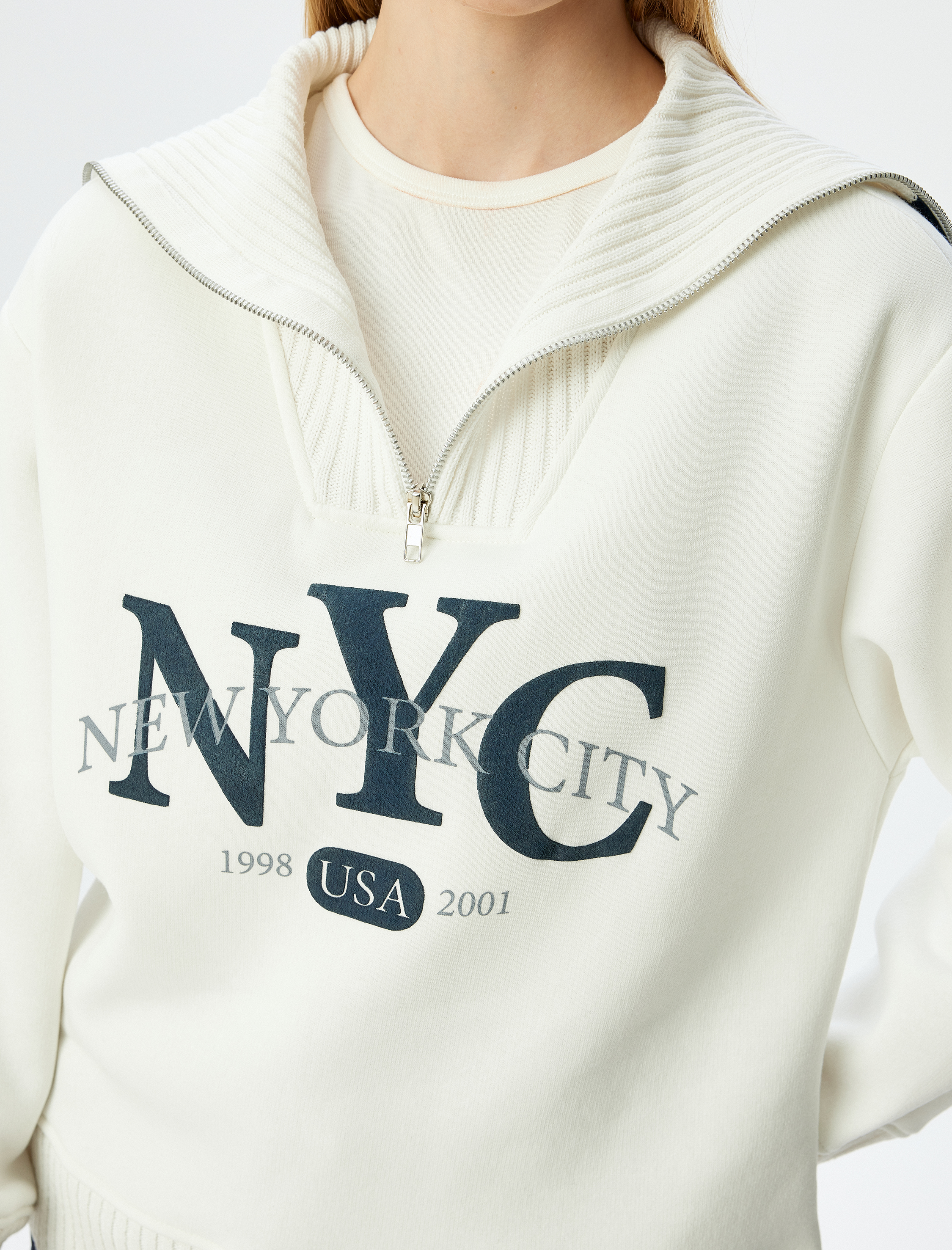   Dik Yaka Yarım Fermuarlı Kolej Baskılı Şardonlu Oversize Sweatshirt