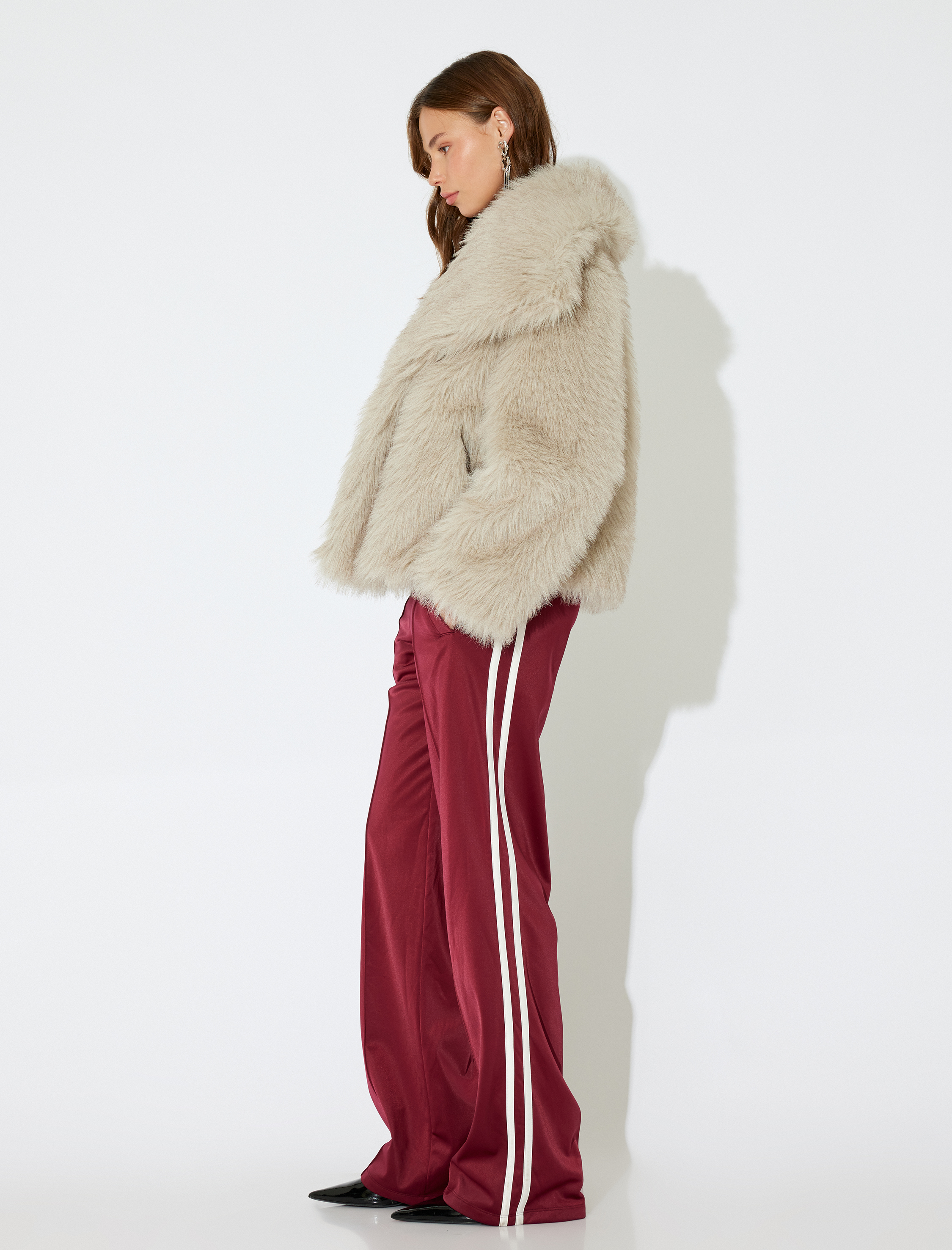   Koton X İnji - Geniş Paça Beli Lastikli Dikiş Detaylı Cepli Biyeli Eşofman Pantolon