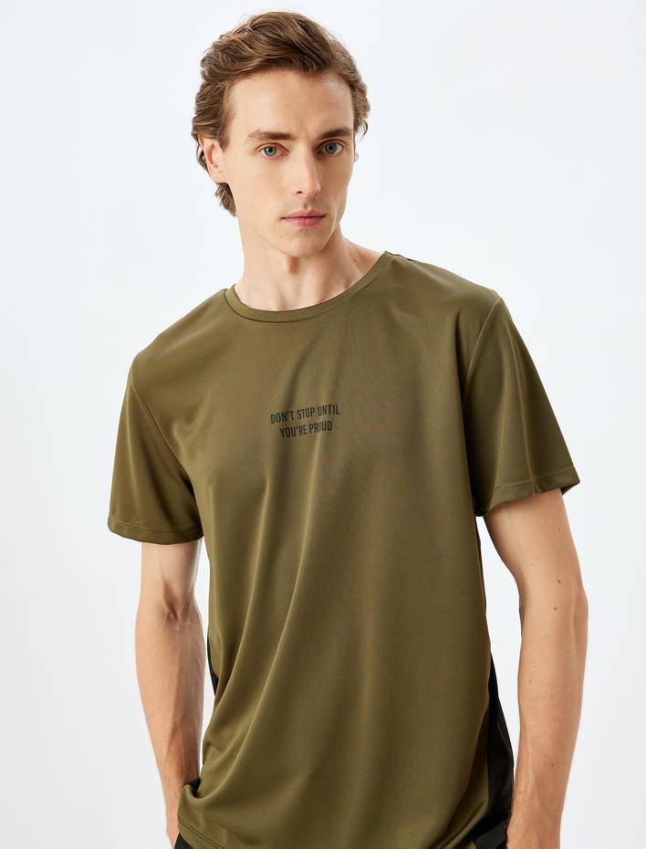  Kısa Kollu Bisiklet Yaka Slogan Baskılı Spor Tişört