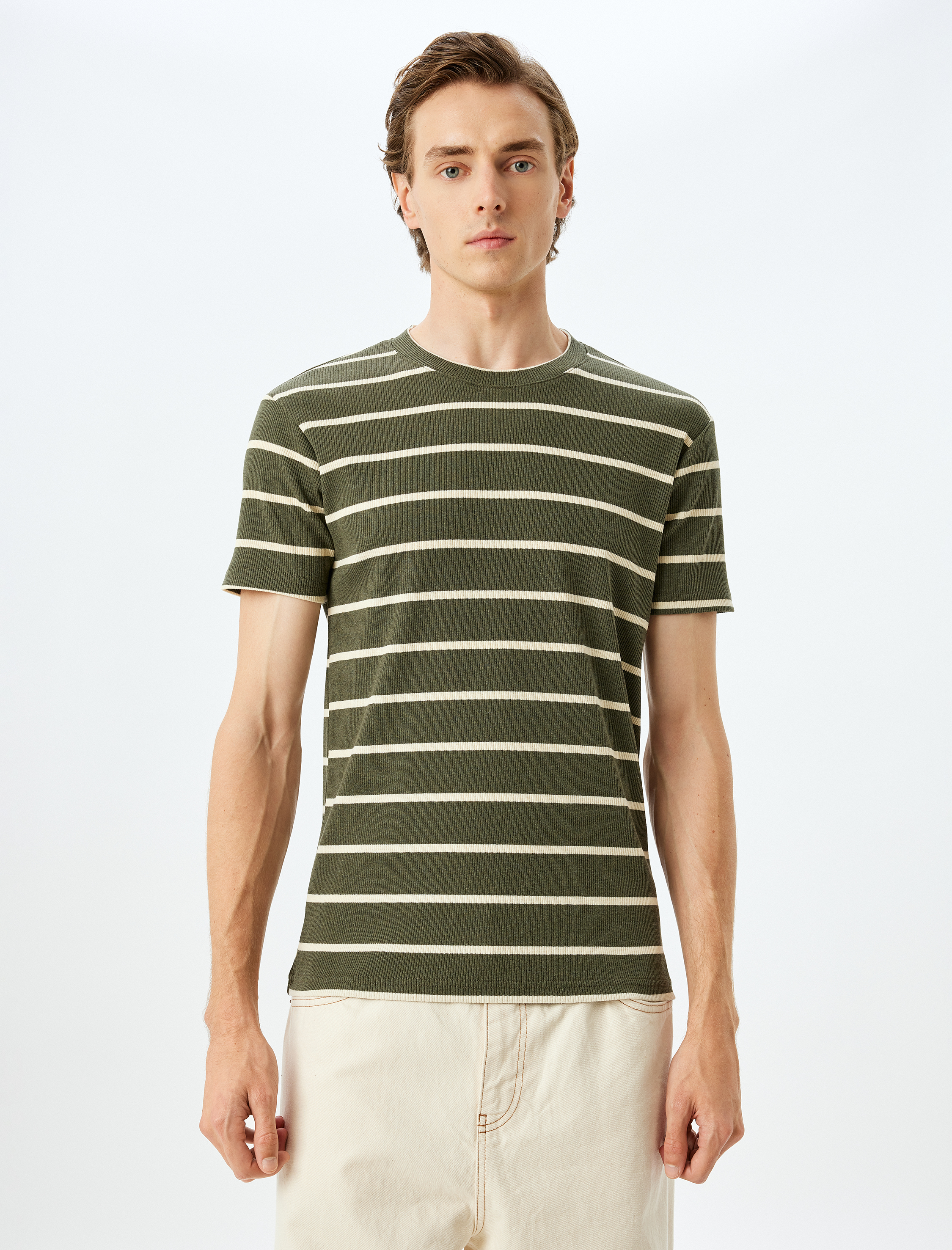   Kısa Kol Bisiklet Yaka Pamuk Karışımlı Slim Fit Tişört