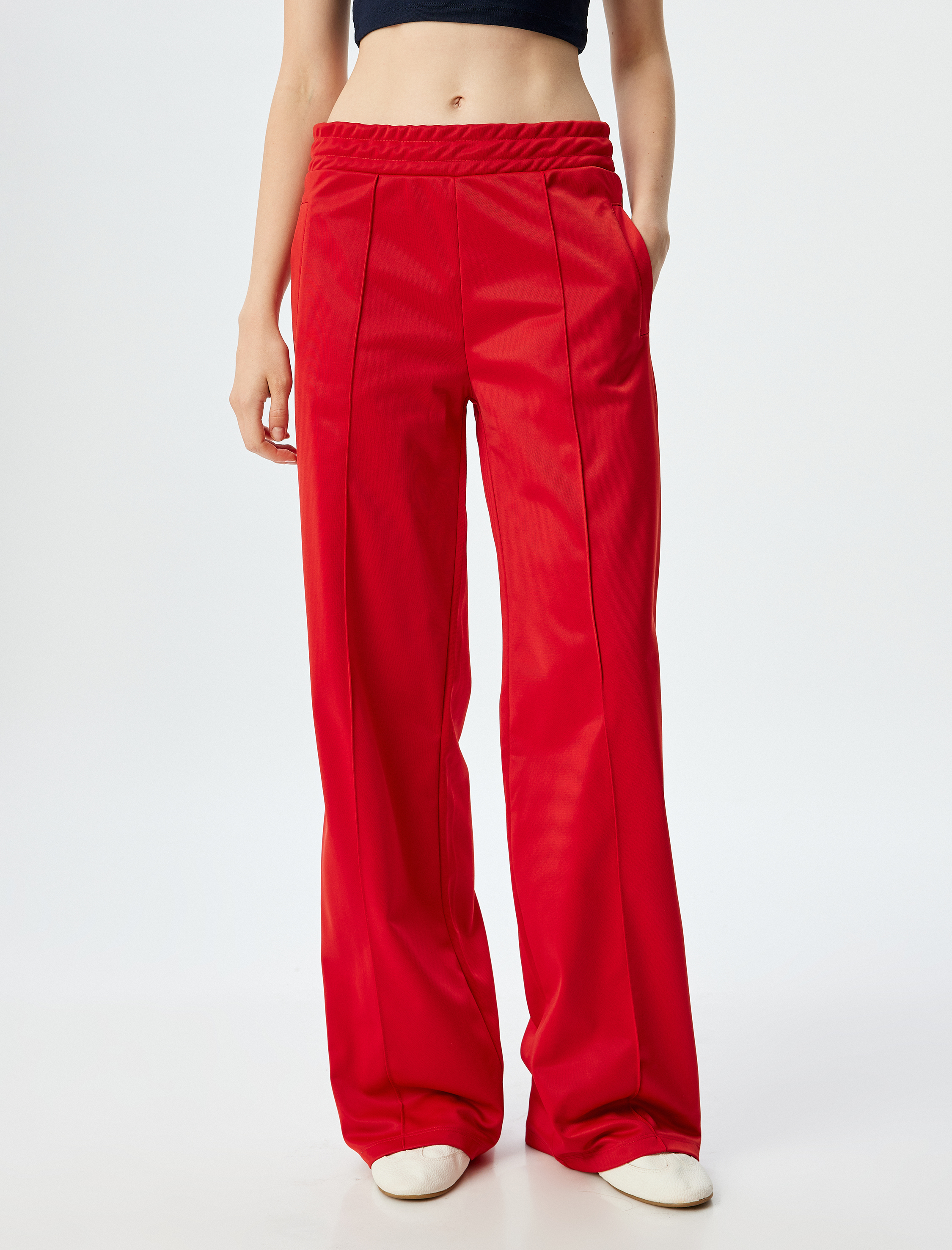   Geniş Paça Nervürlü Beli Lastikli Cep Detaylı Eşofman Pantolon