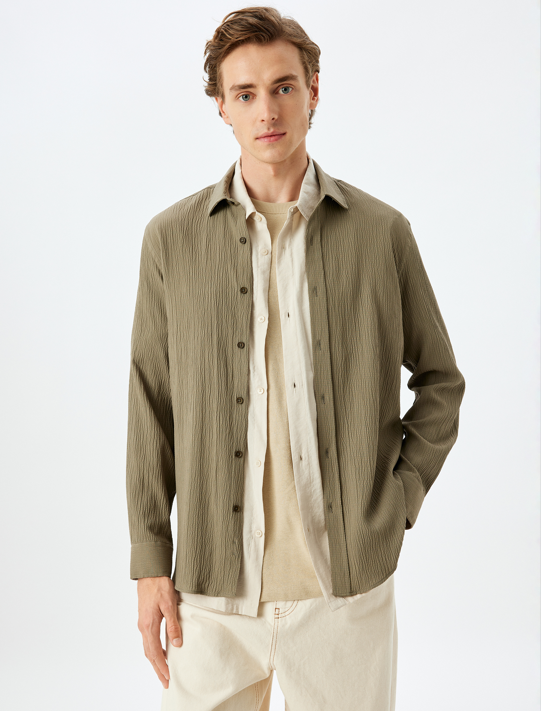   Viskon Pamuk Karışımlı Regular Fit Dokulu Uzun Kollu Gömlek