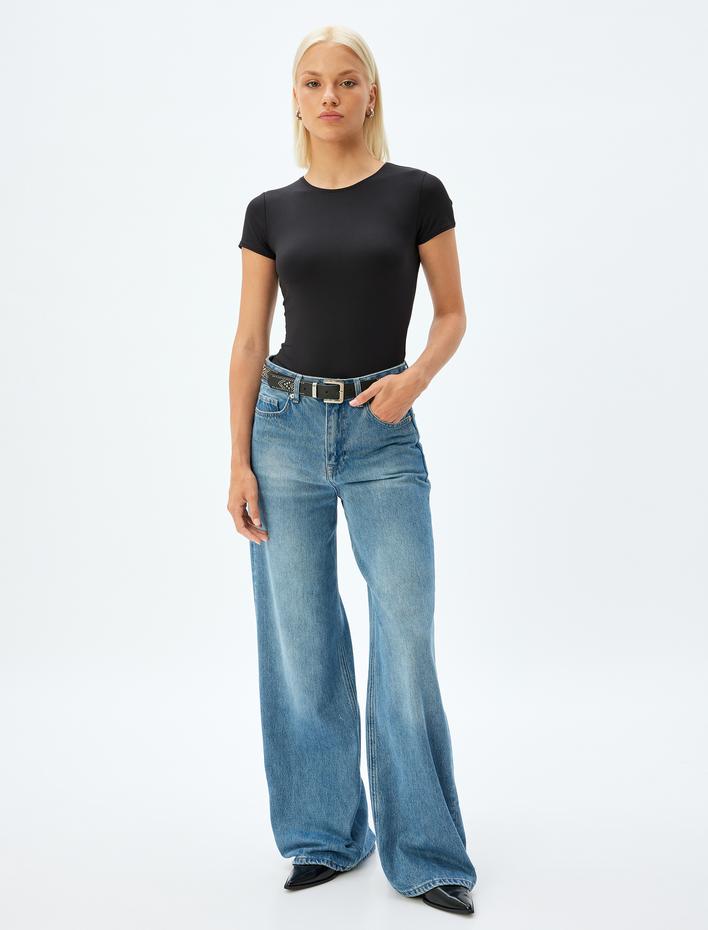  Basic Body Kısa Kollu Bisiklet Yaka Slim Fit