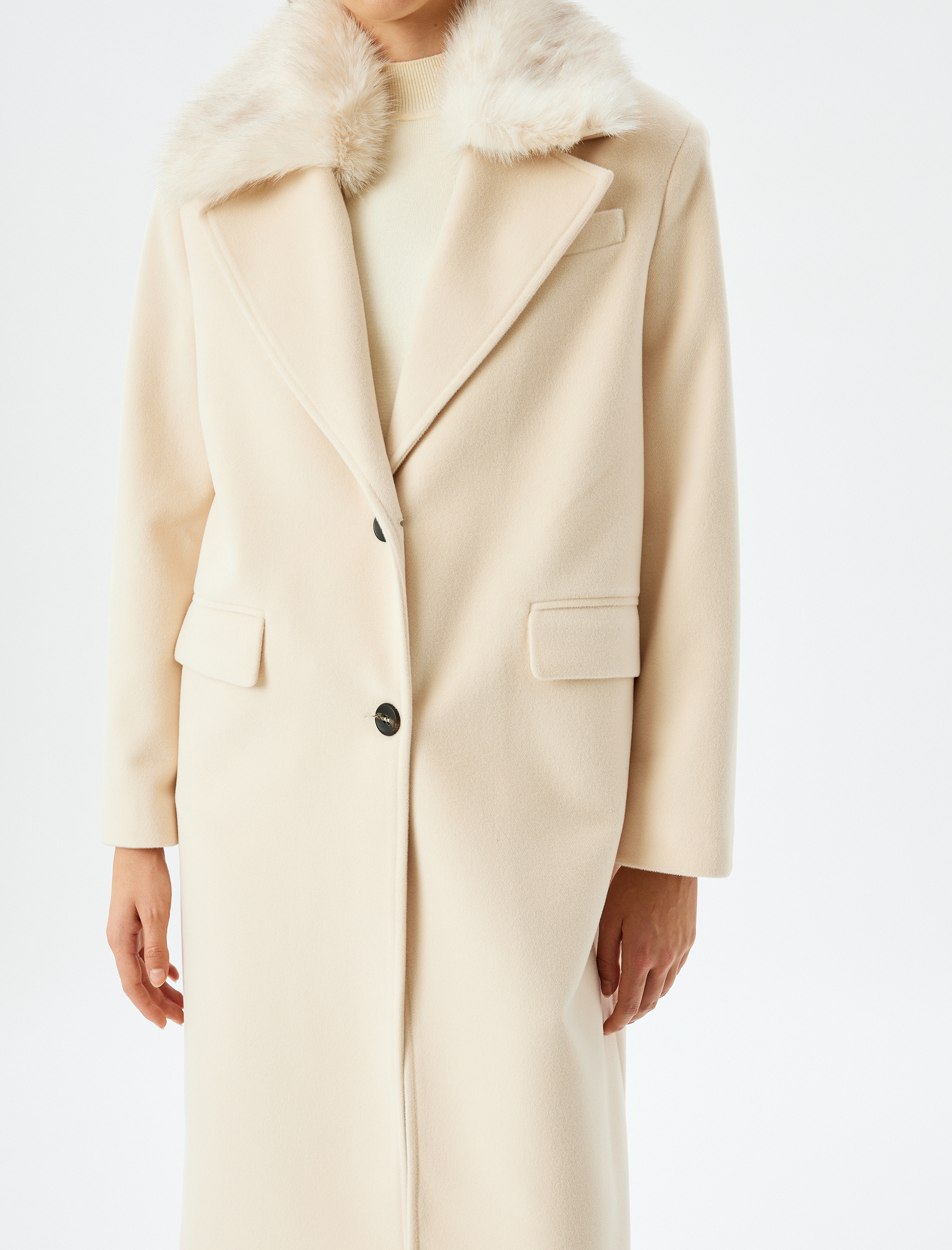   Yakası Çıkarılabilir Suni Kürklü Kruvaze Uzun Kaşe Kaban