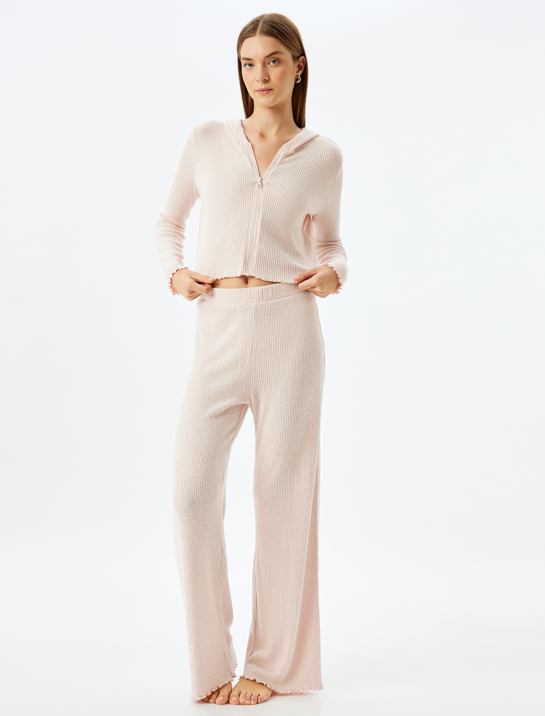   Yumuşak Dokulu Kapüşonlu Örme Crop Pijama Üstü