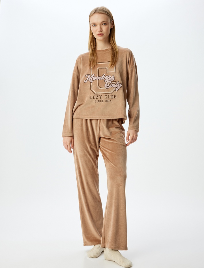  Uzun Kollu Bisiklet Yaka Baskılı Örgü Kadife Pijama Üstü