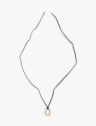 Geometrik Charm Detaylı Choker Kolye