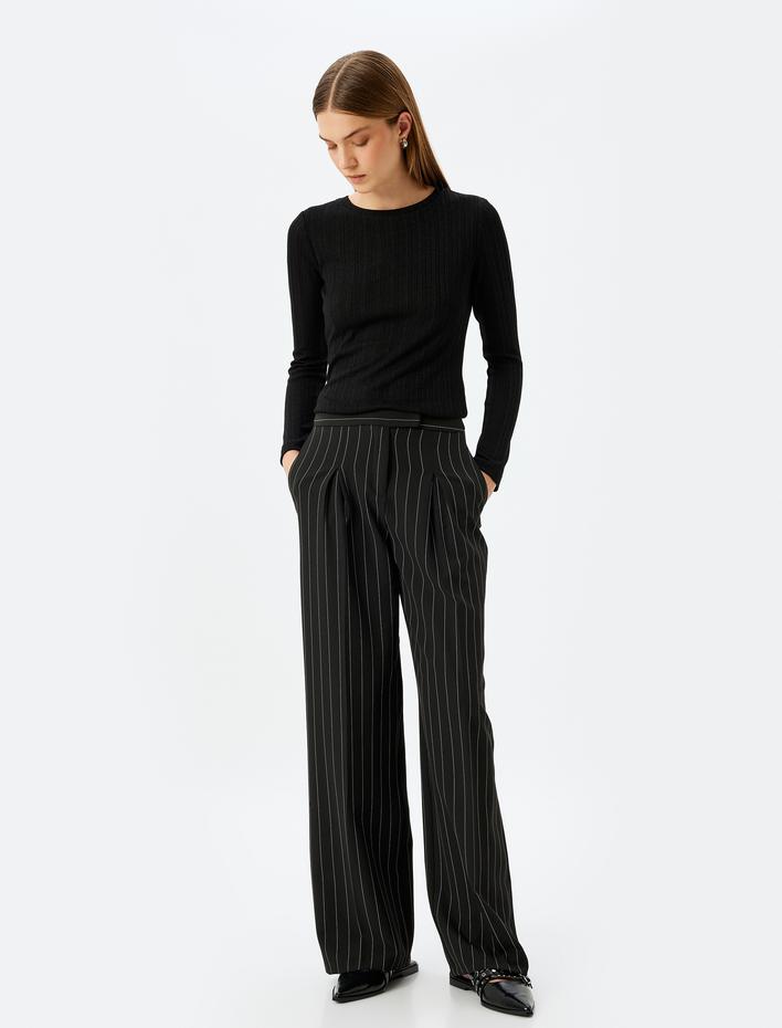  Koton X Zeynep Bastık - Uzun Kollu Bisiklet Yaka Dokulu Bluz