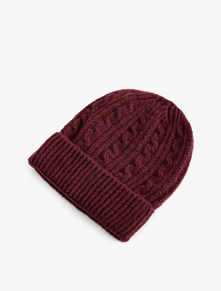 Kadın Saç Örgü Bere Kenarları Katlı