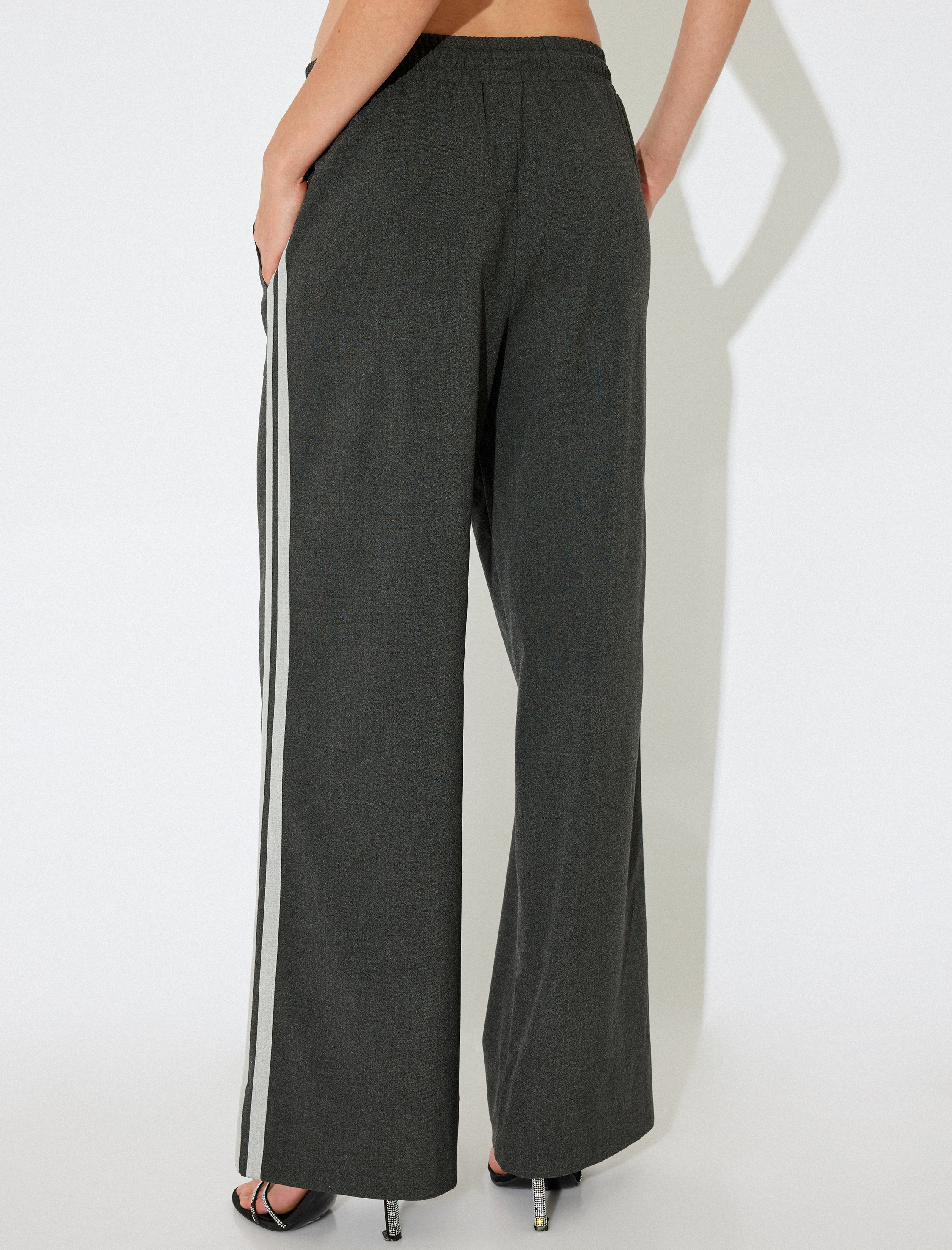   Koton X İnji - Bol Paça Pantolon Beli Lastikli Şerit Detaylı Cepli