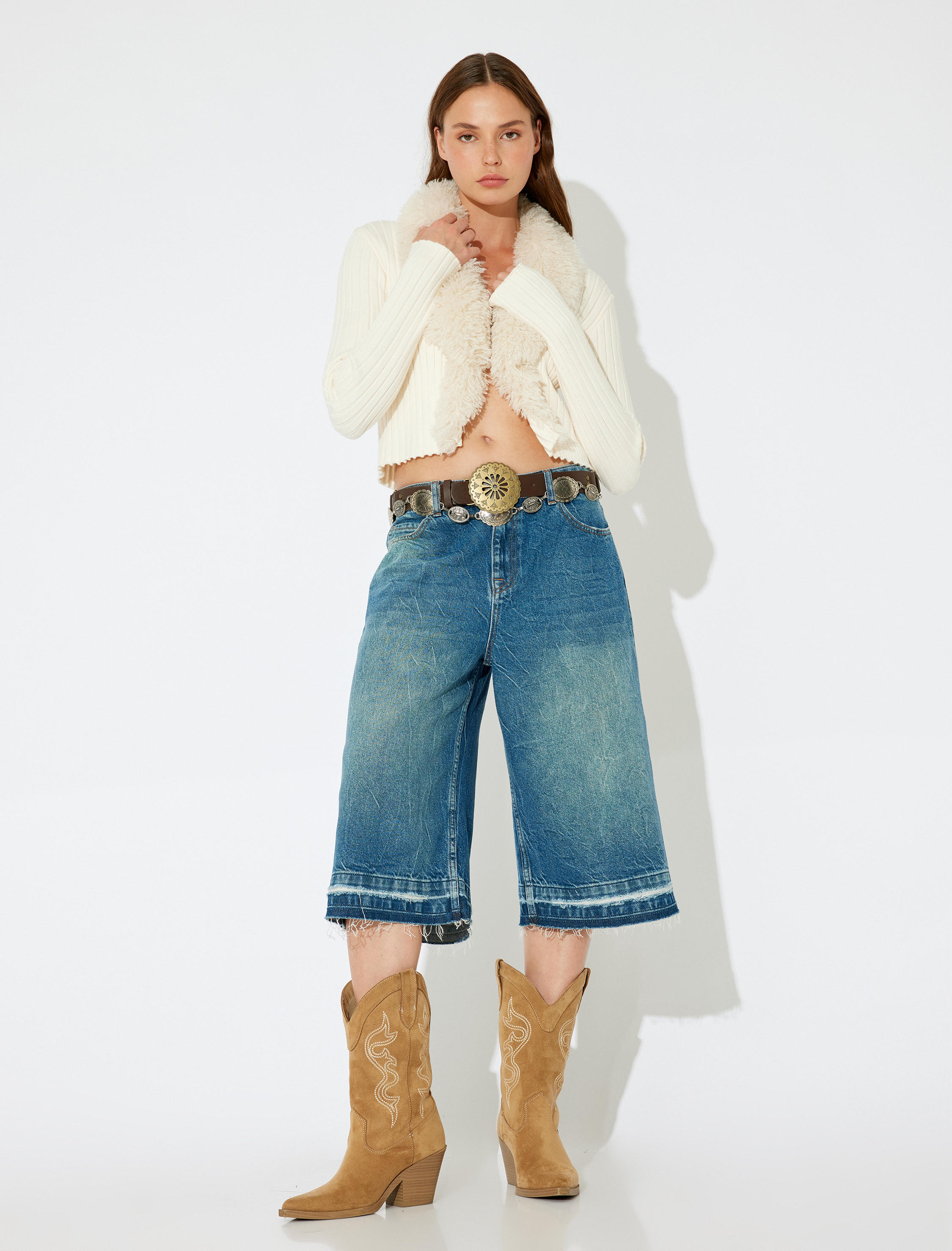   Koton X İnji - Uzun Bermuda Denim Şort Kesik Paça Düğme Detaylı