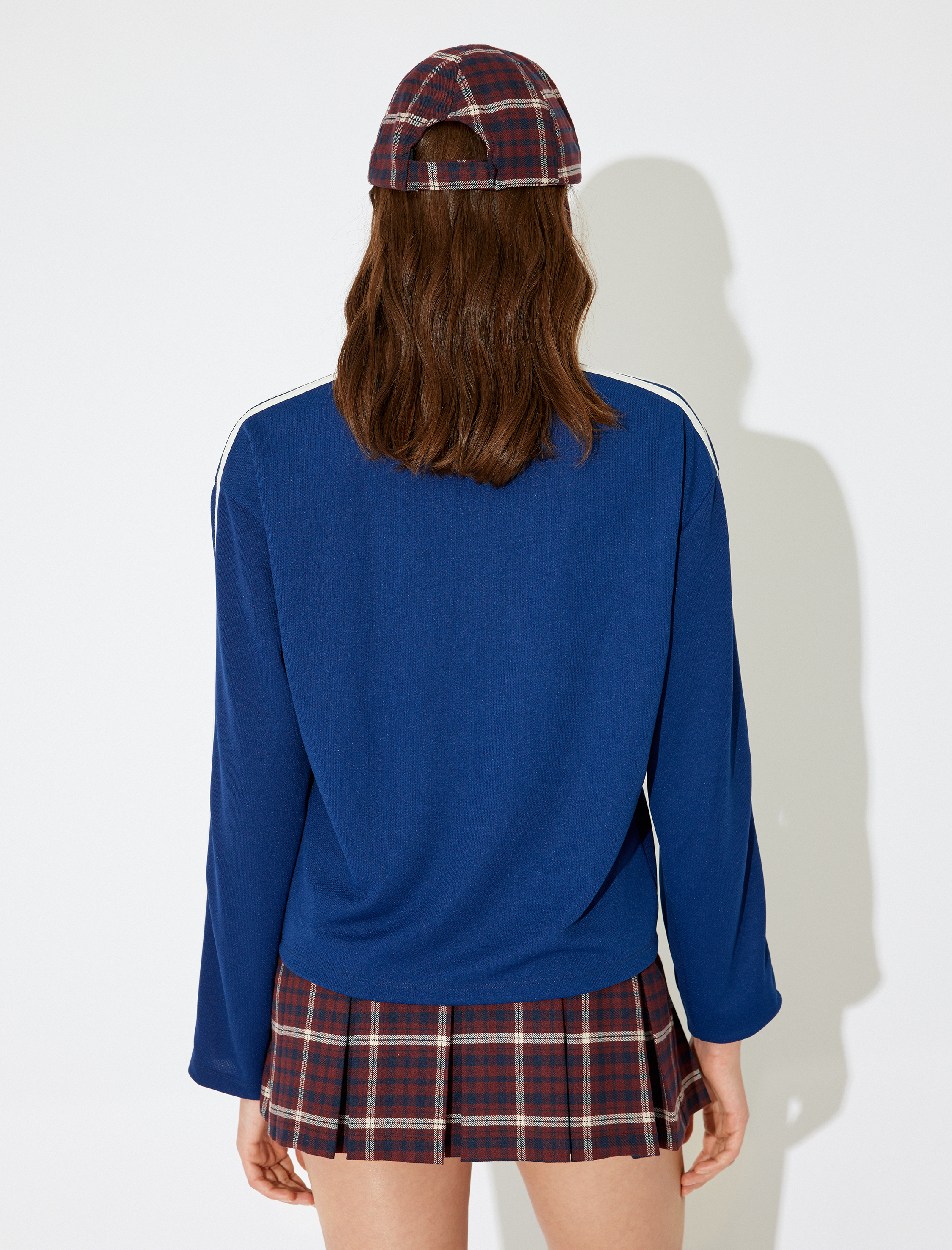   Koton X İnji - Polo Yaka Kolej Baskılı Uzun Kollu Şerit Detaylı Tişört