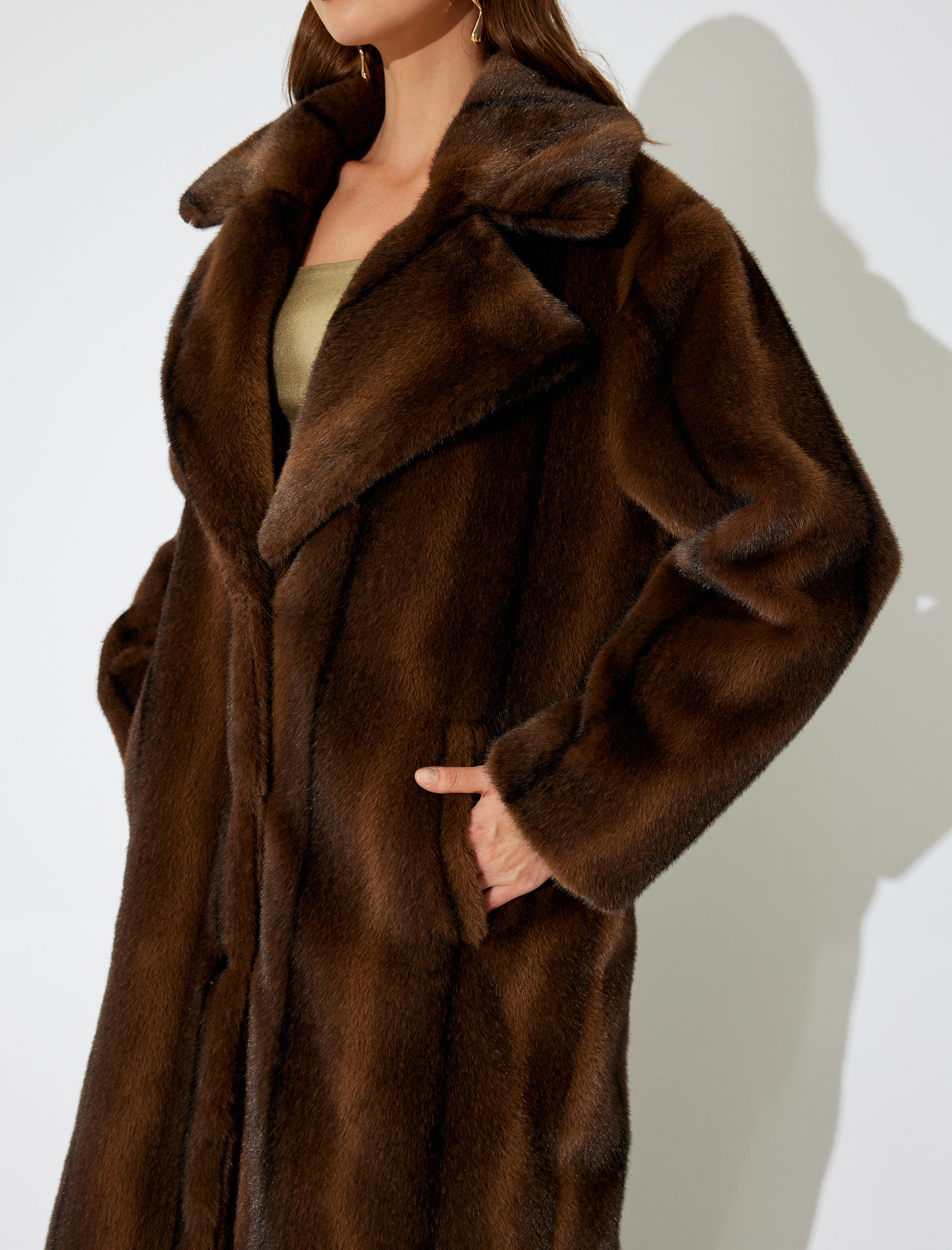 Koton X İnji - Suni Kürk Ekstra Uzun Cepli Düğmeli Astarlı Kaban